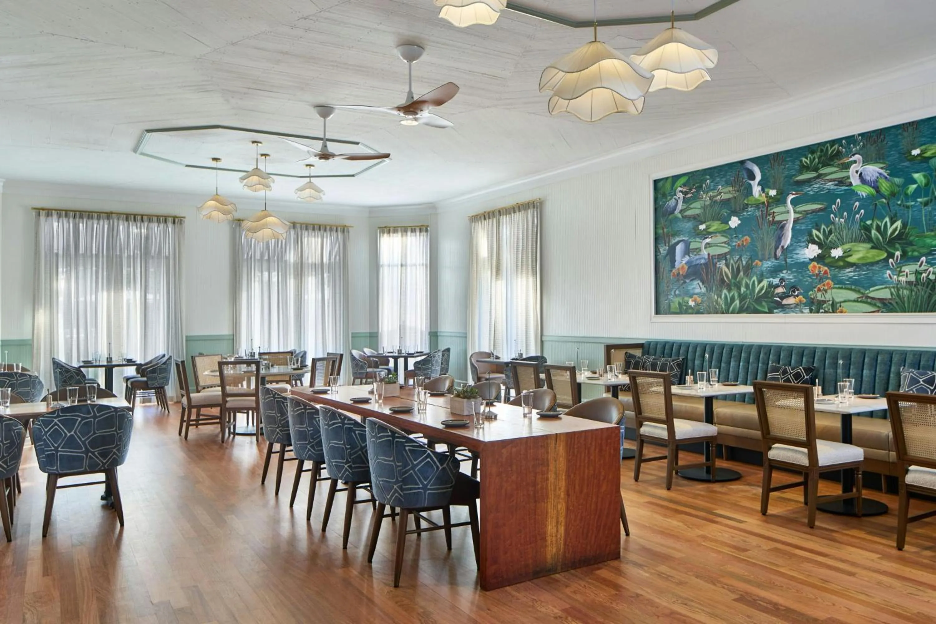 Lounge or bar in The Inn at Celebration, Autograph Collection