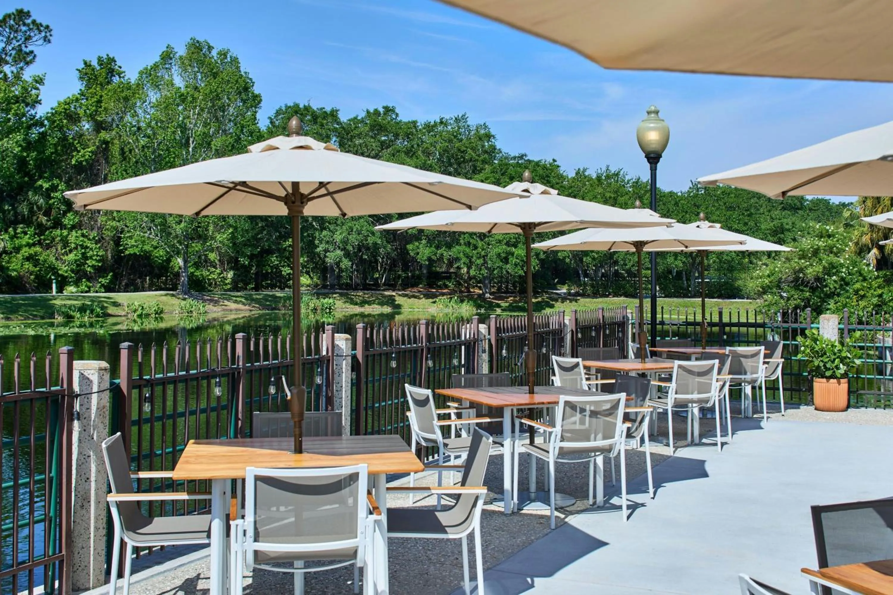 Restaurant/places to eat in The Inn at Celebration, Autograph Collection