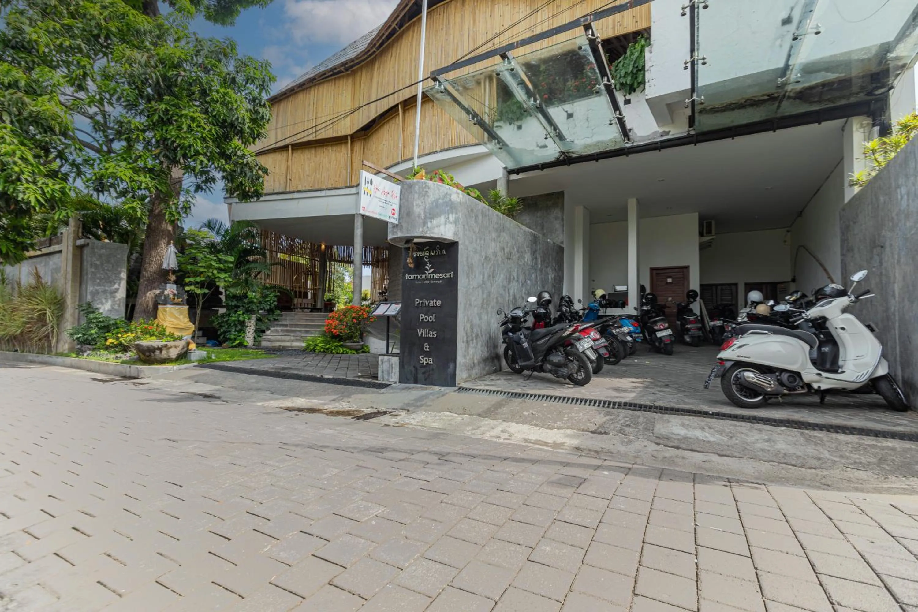 Property building in Taman Mesari Luxury Villas-Seminyak