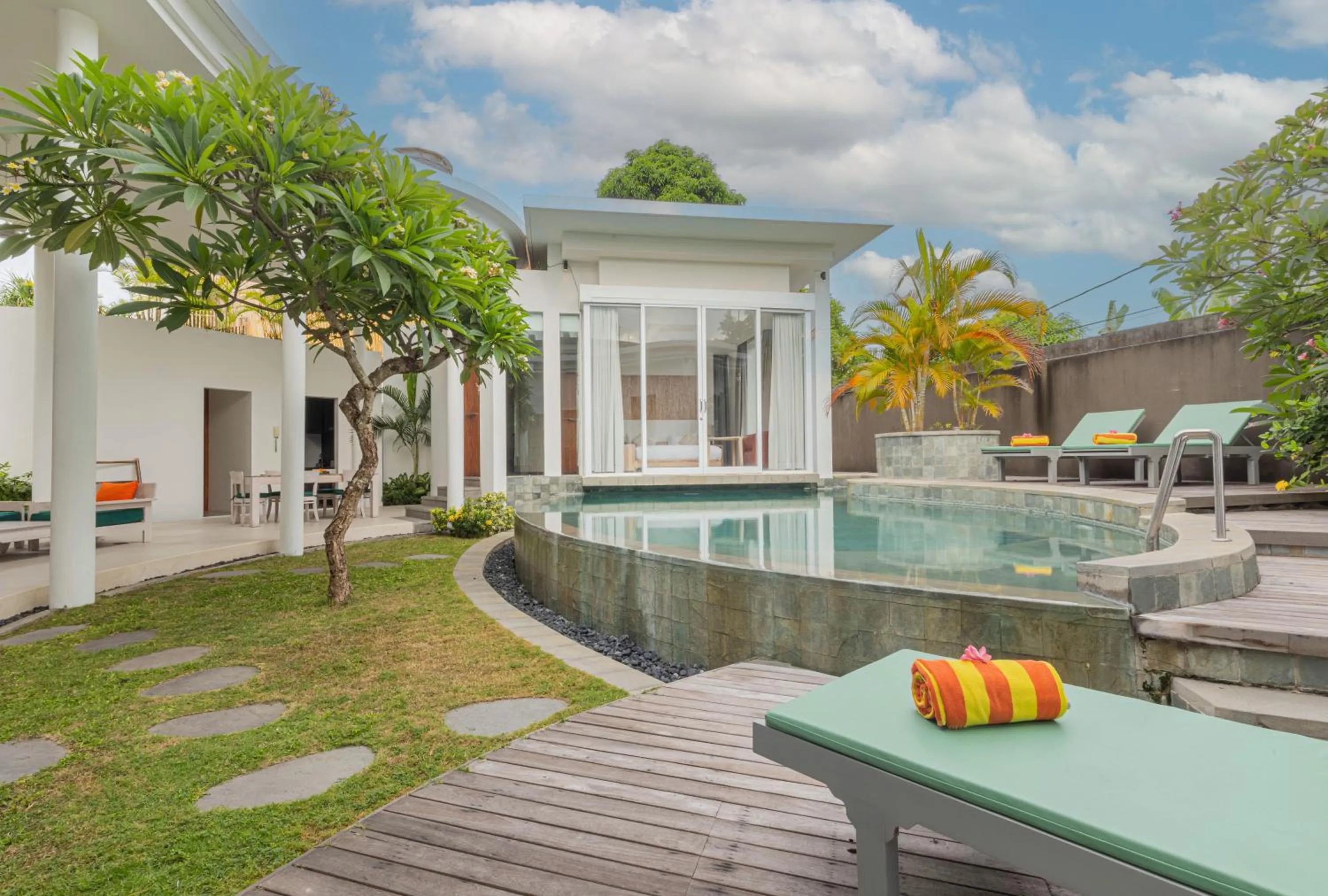 Property building in Taman Mesari Luxury Villas-Seminyak