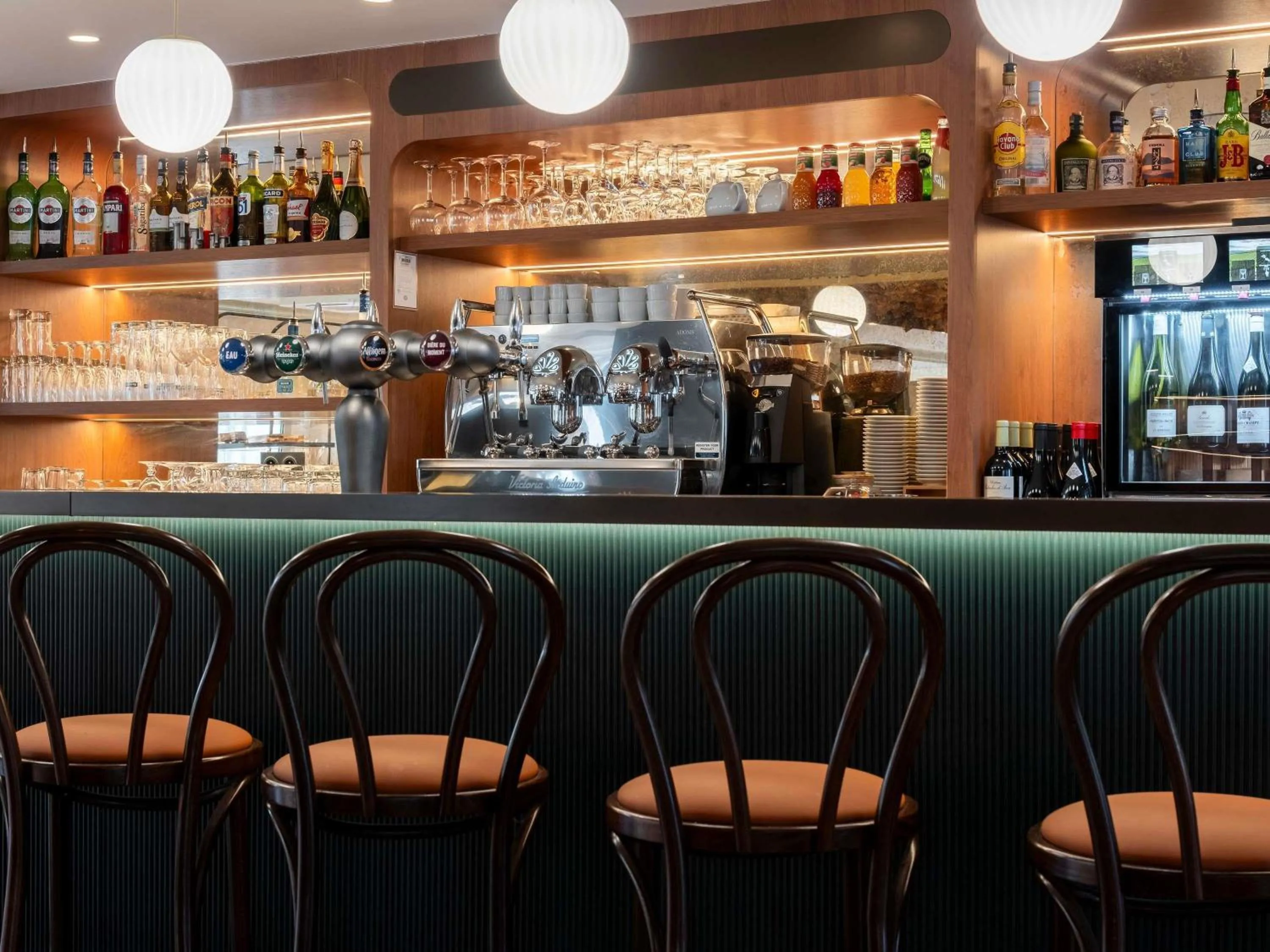 Lounge or bar in ibis Rouen Centre Champ de Mars