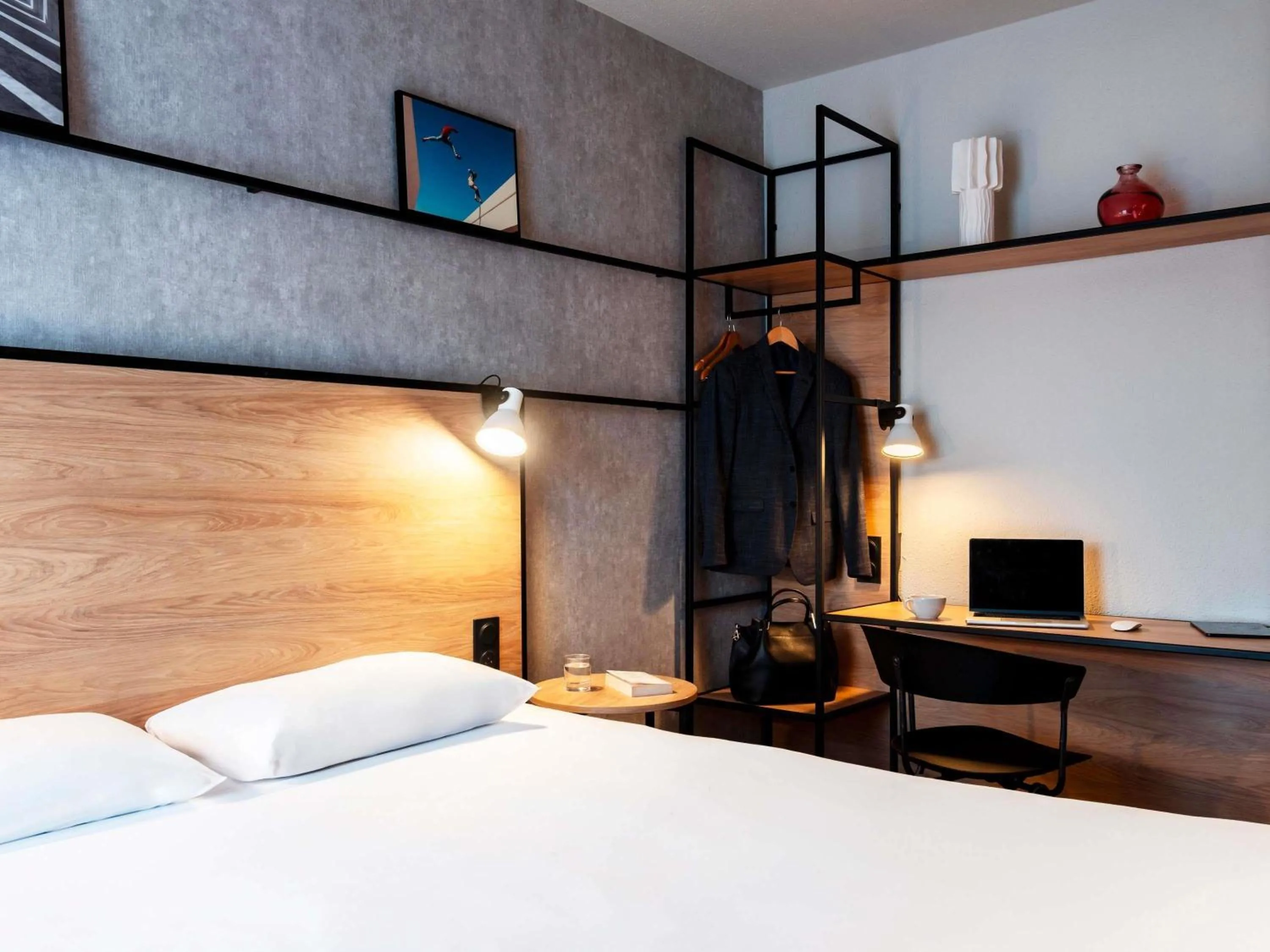 Property building, Bed in ibis Rouen Centre Champ de Mars