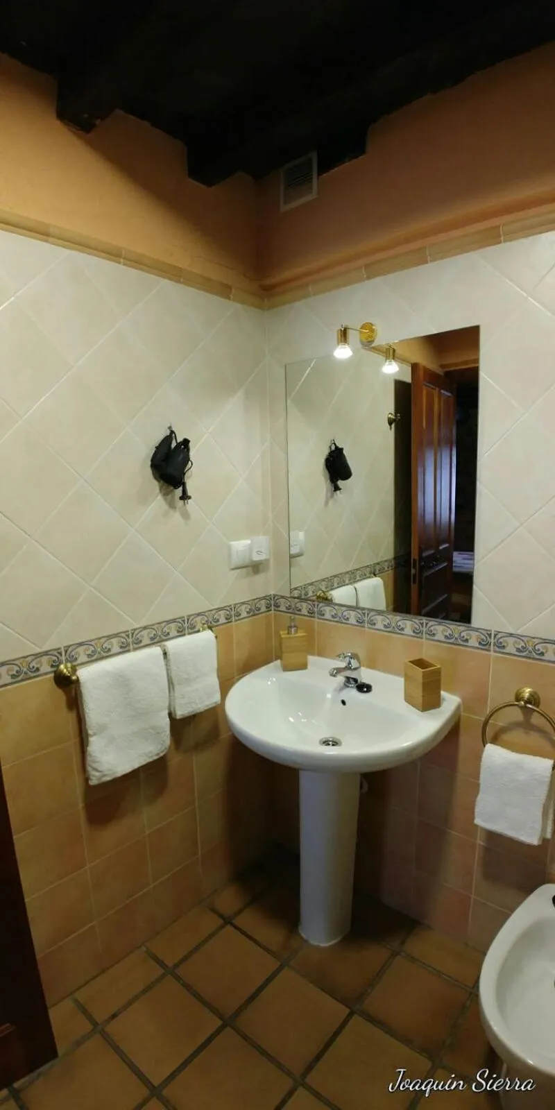 Decorative detail in Hotel La Casa Chacinera