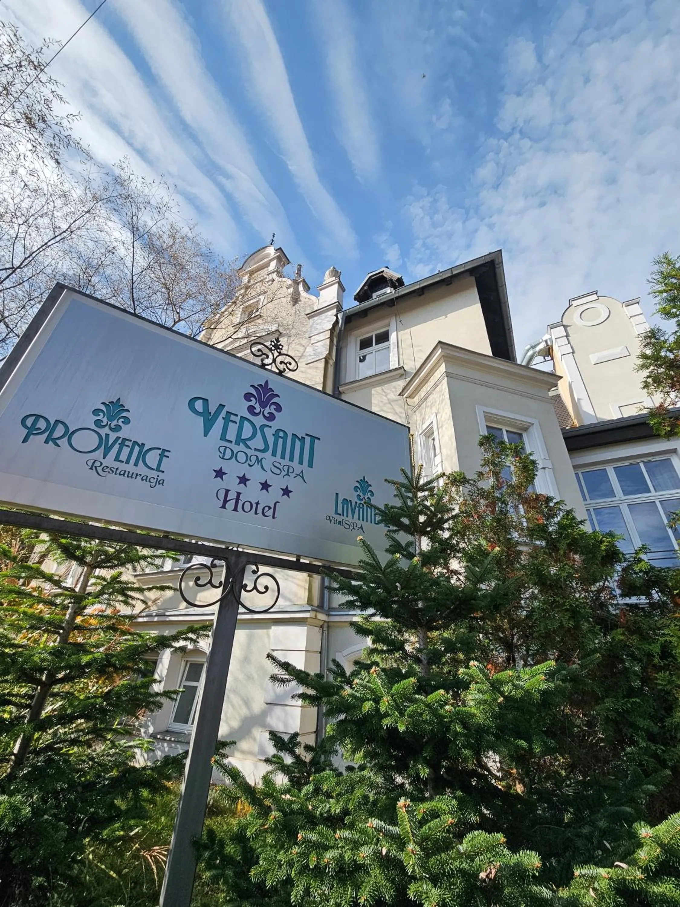 Versant Hotel & Spa