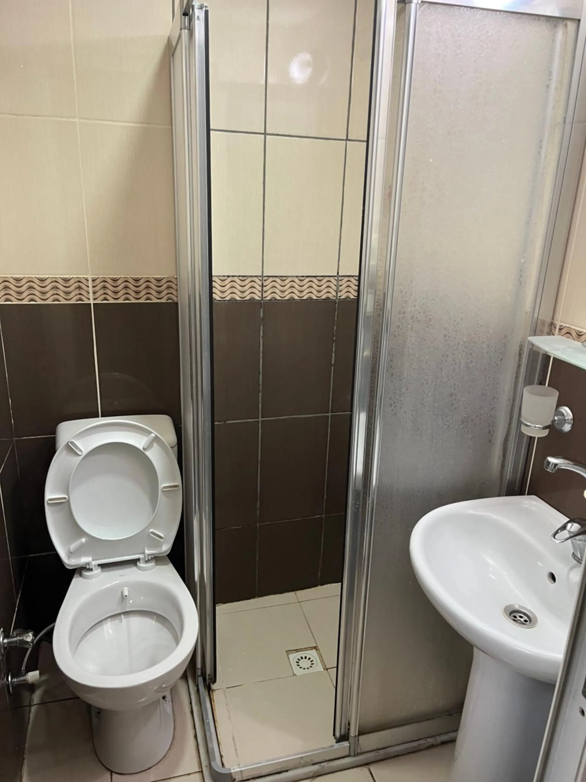 Bathroom in Balkan Palace Edirne