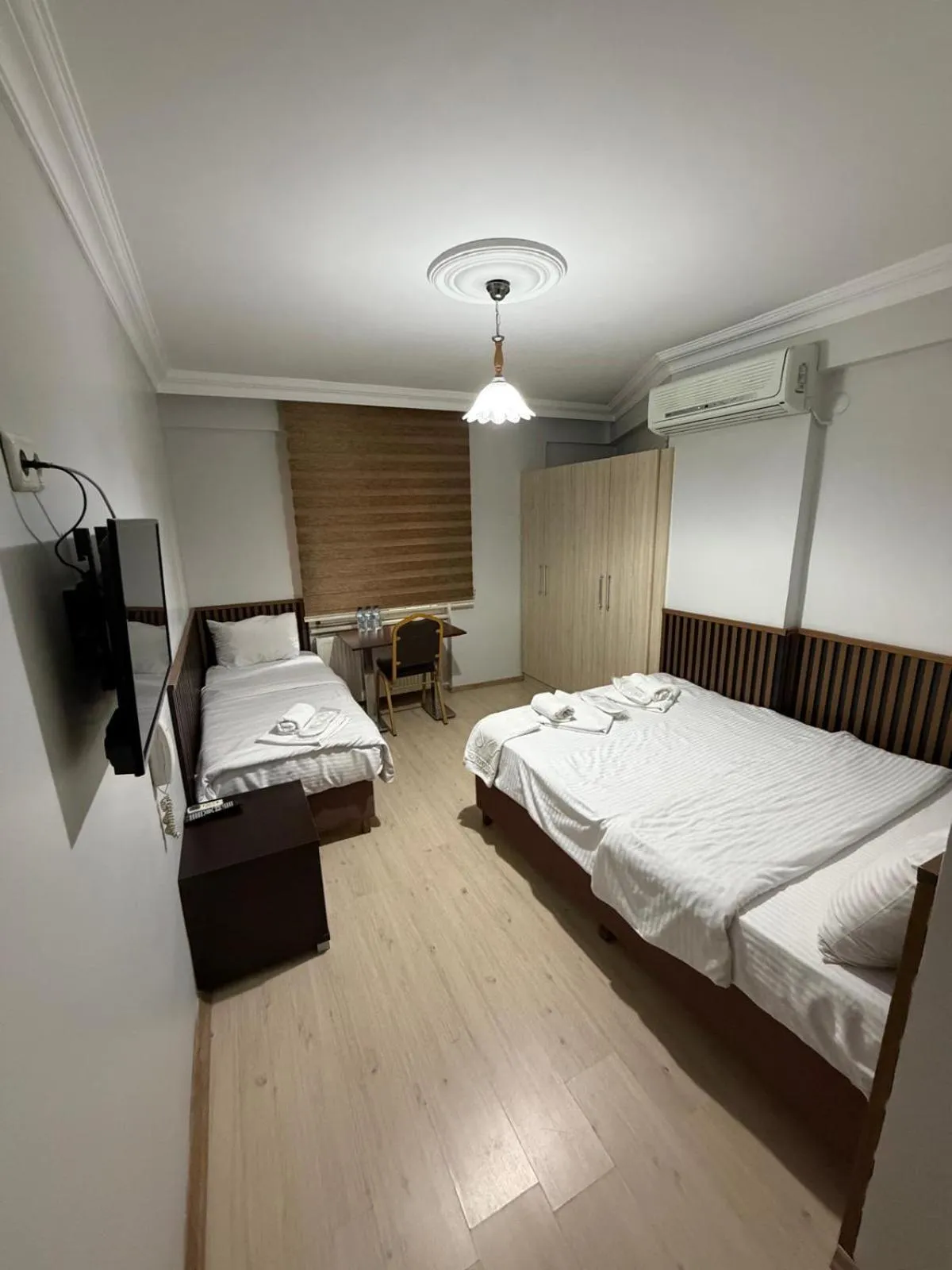 Bed in Balkan Palace Edirne