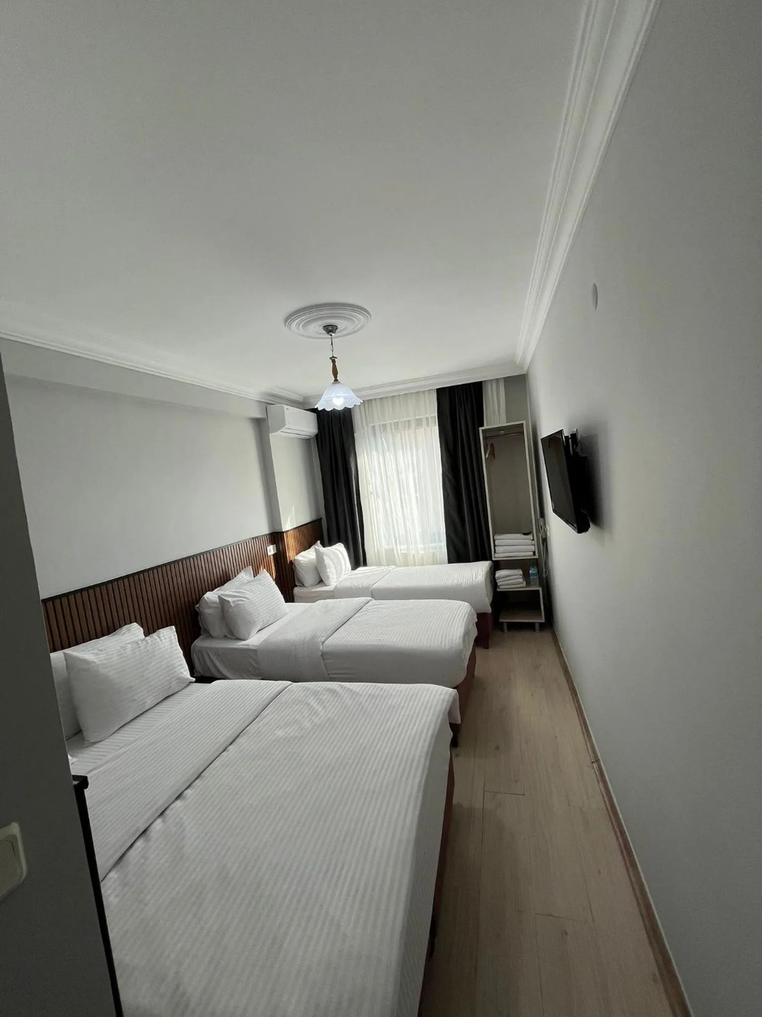 Bed in Balkan Palace Edirne