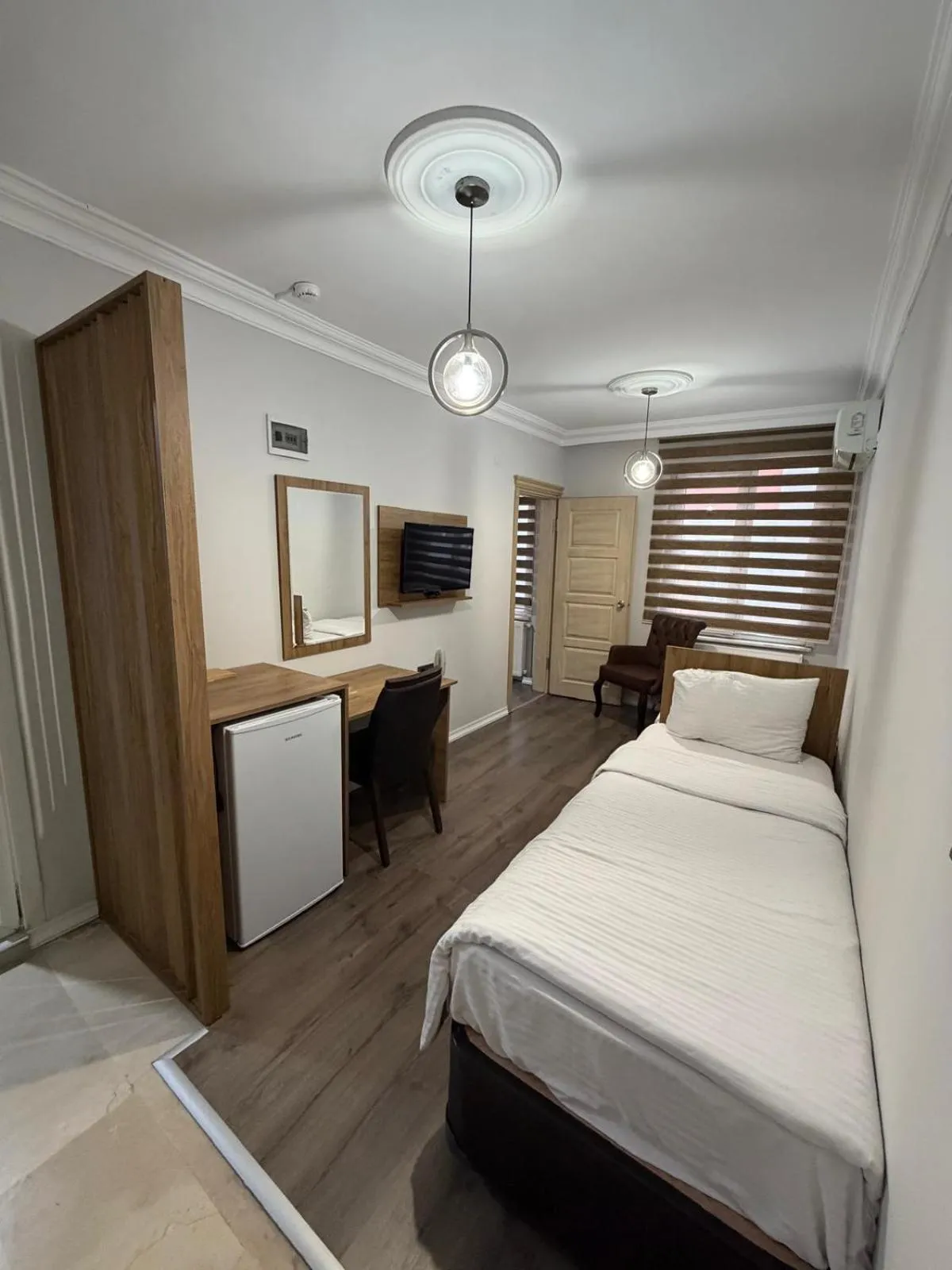 Bed in Balkan Palace Edirne