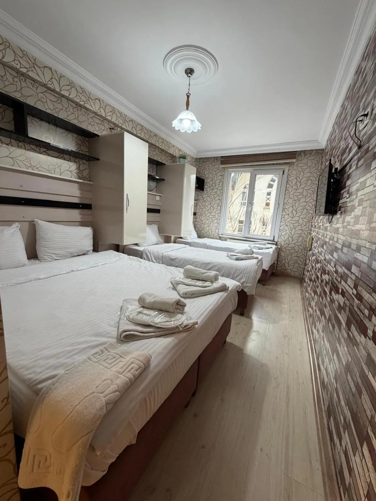 Bed in Balkan Palace Edirne