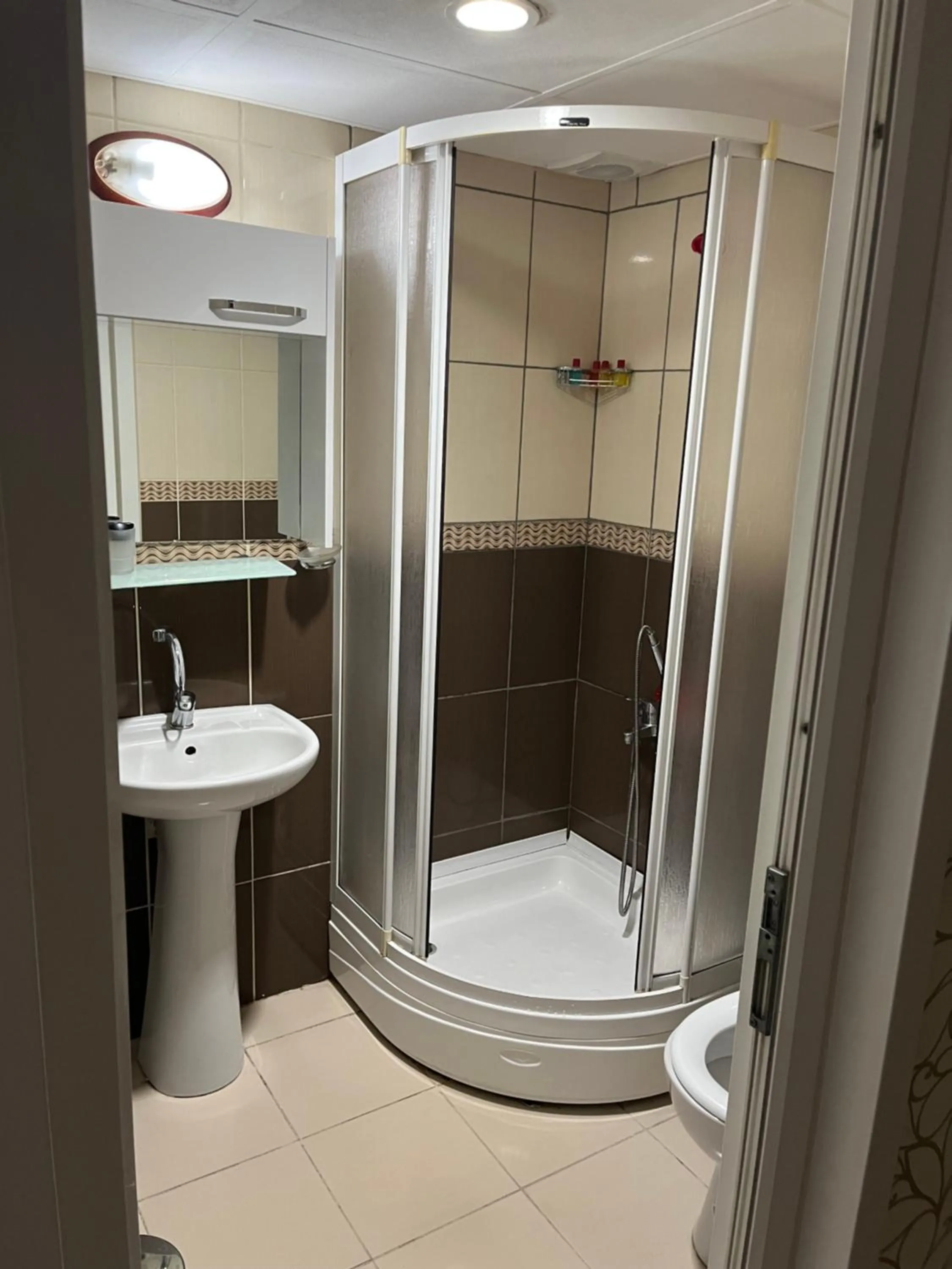 Bathroom in Balkan Palace Edirne