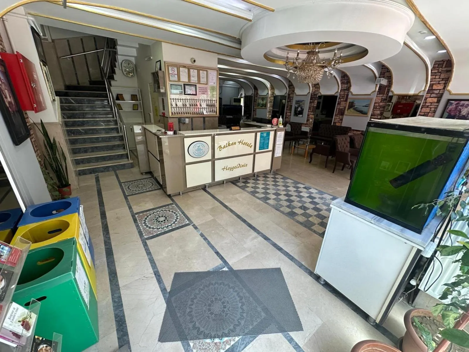 Lobby or reception in Balkan Palace Edirne