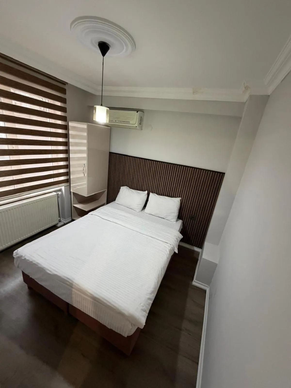 Bed in Balkan Palace Edirne