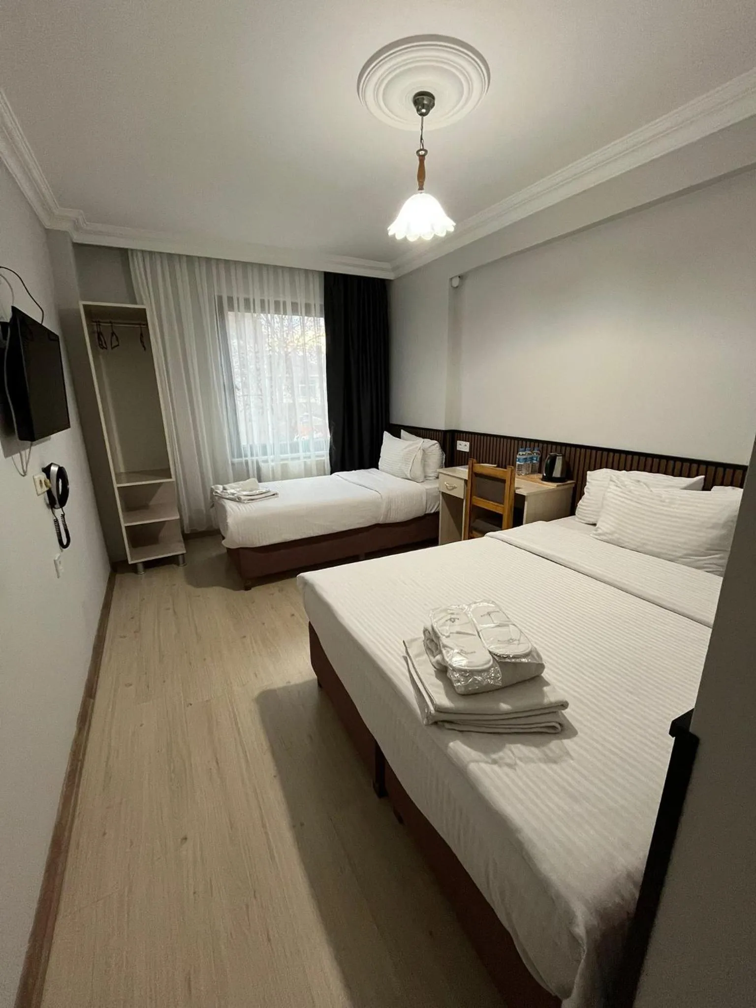 Bed in Balkan Palace Edirne