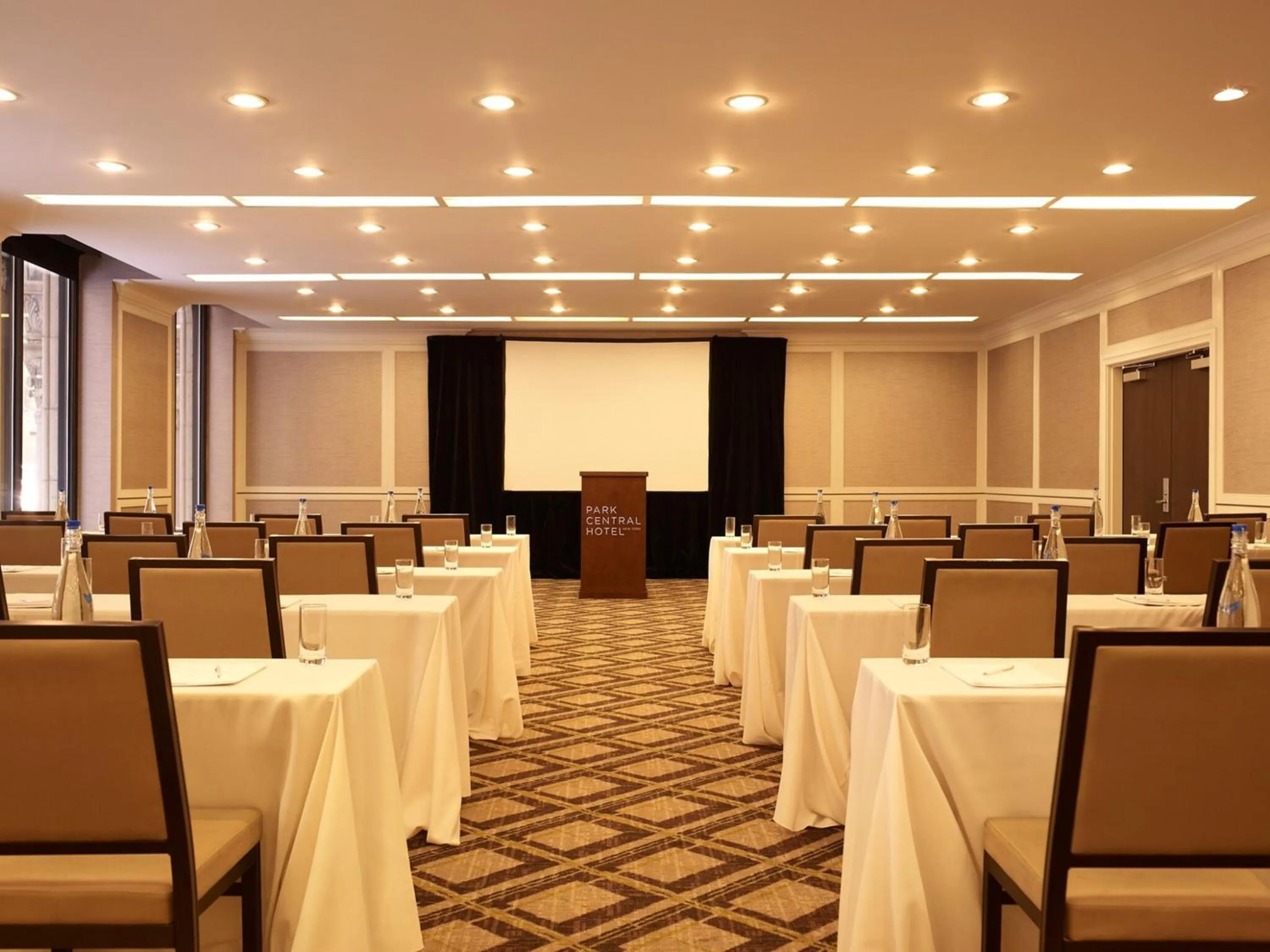Meeting/conference room in Park Central Hotel New York