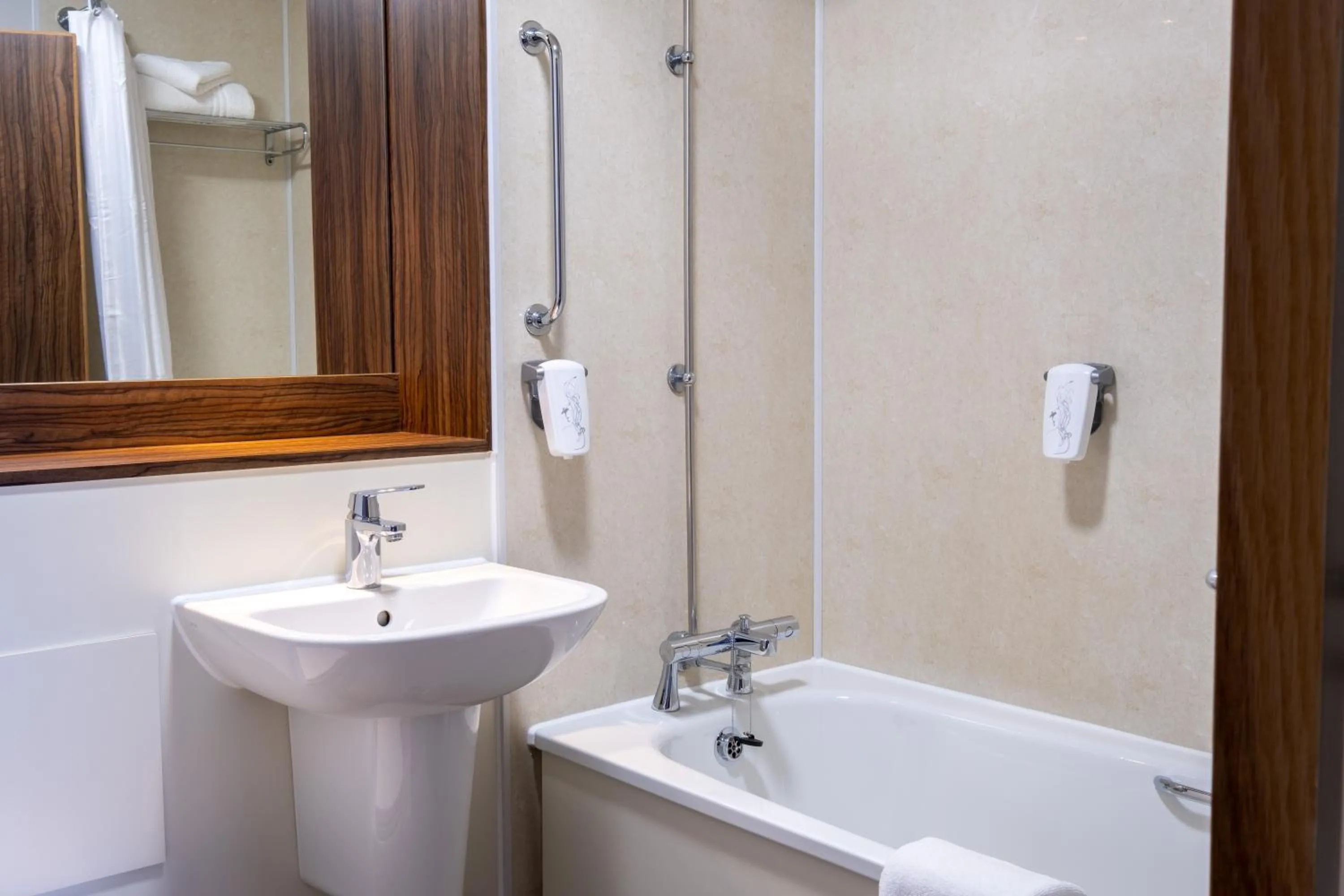 Bathroom in Two Rivers Lodge by Marston’s Inns