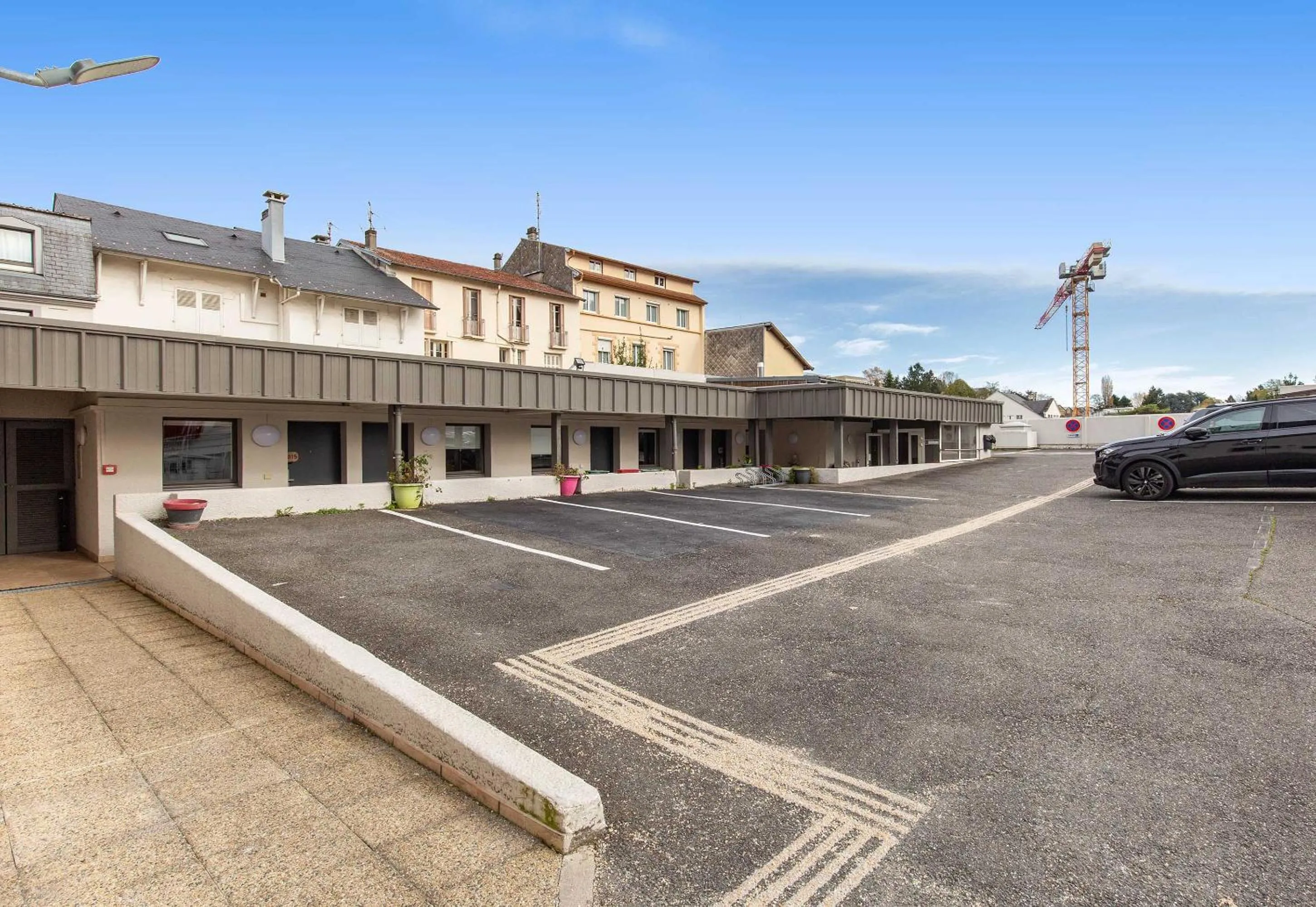Parking in B&B HOTEL Lourdes Centre Gare 3 étoiles