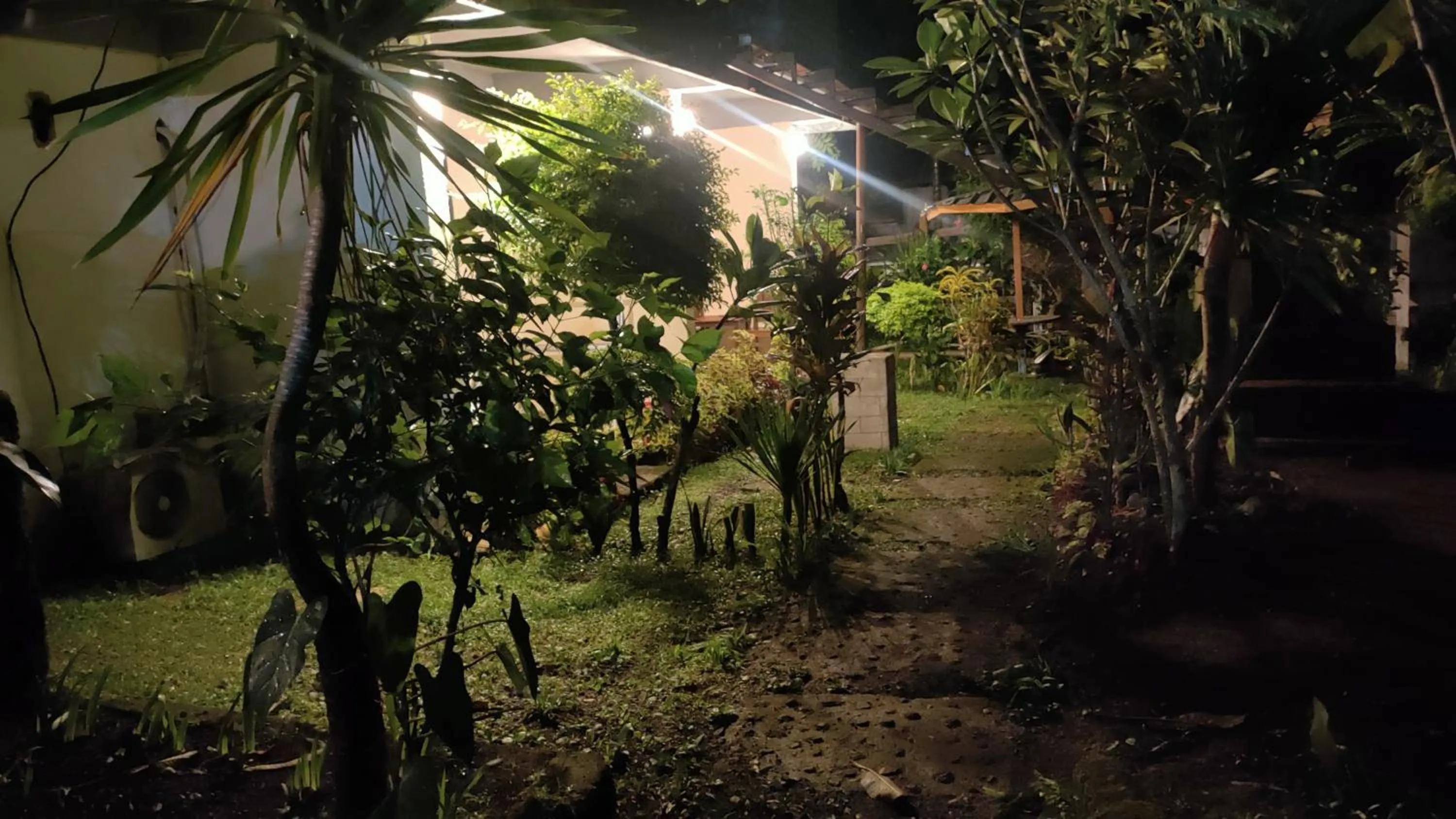 Angin Mamiri Rinjani Cottages And Restaurant