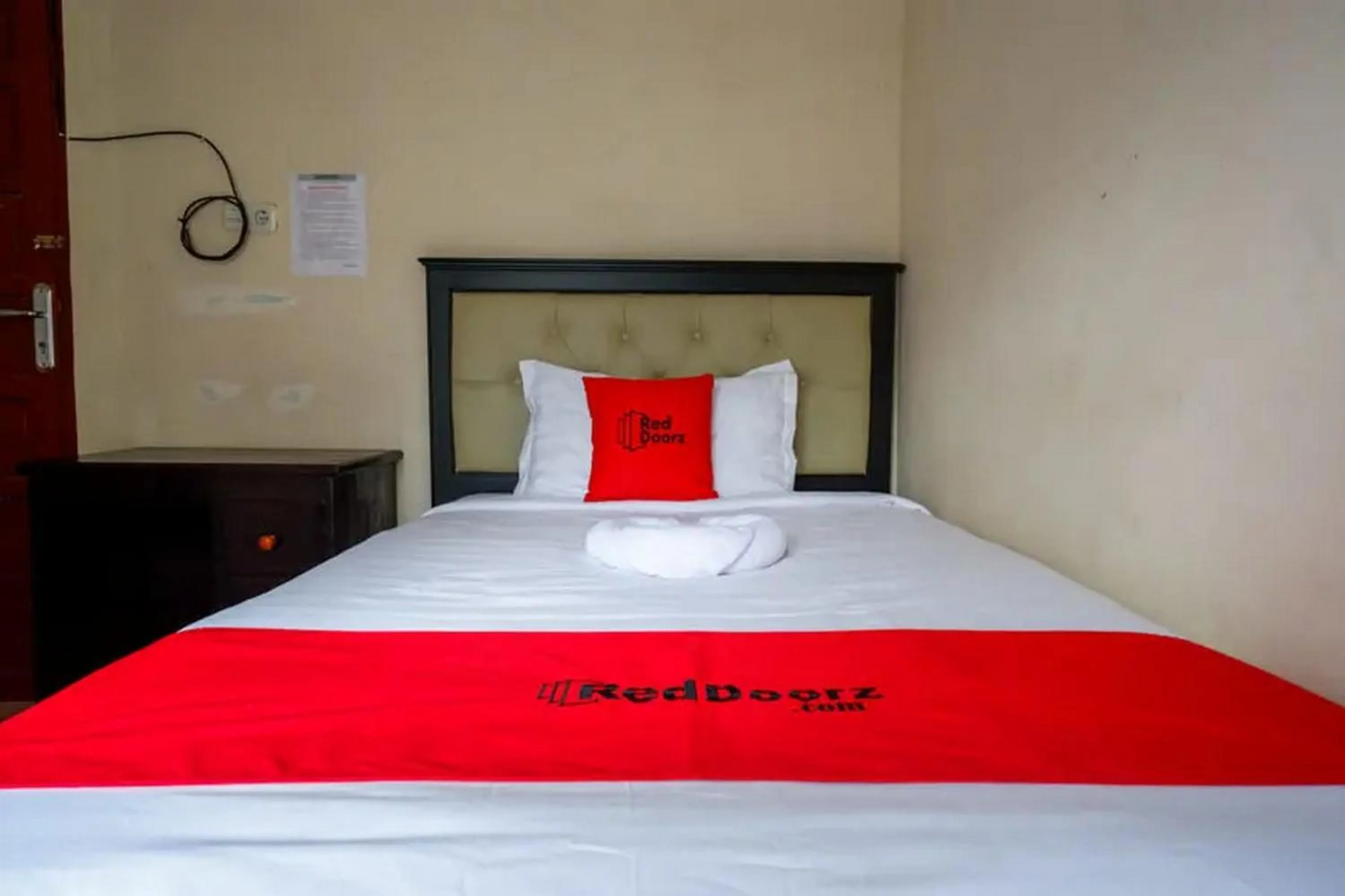 Bedroom, Bed in RedDoorz at Makale Tana Toraja