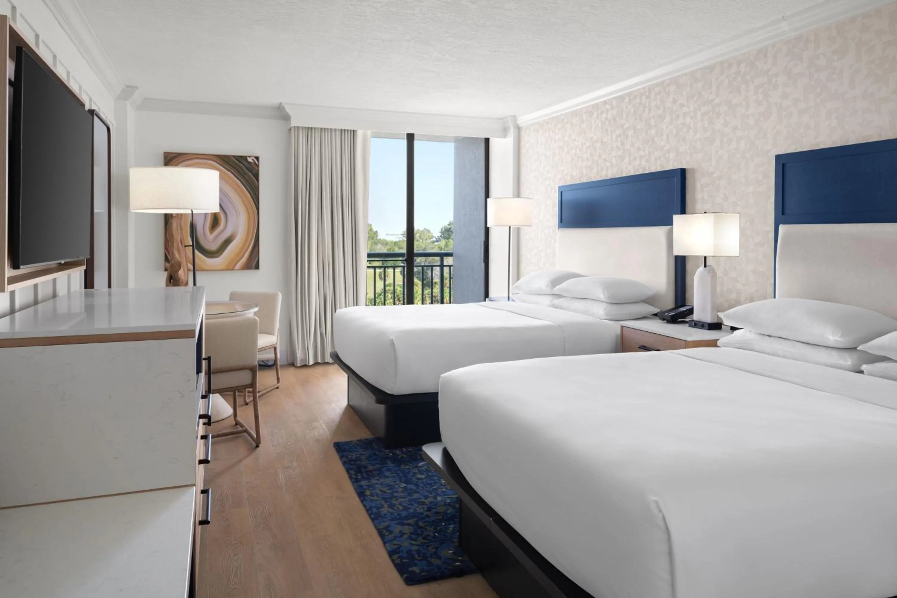 Photo of the whole room, Bed in Clearwater Beach Sheraton Resort on Sand Key