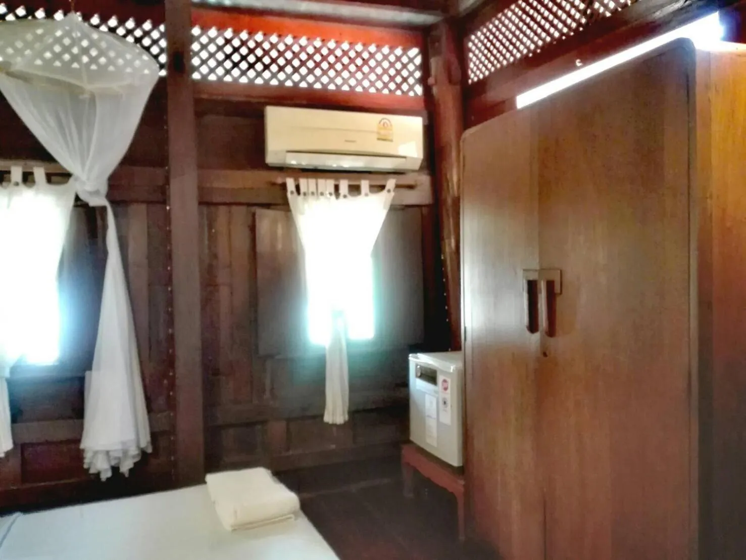 wardrobe, Bed in Luang Chumni Village