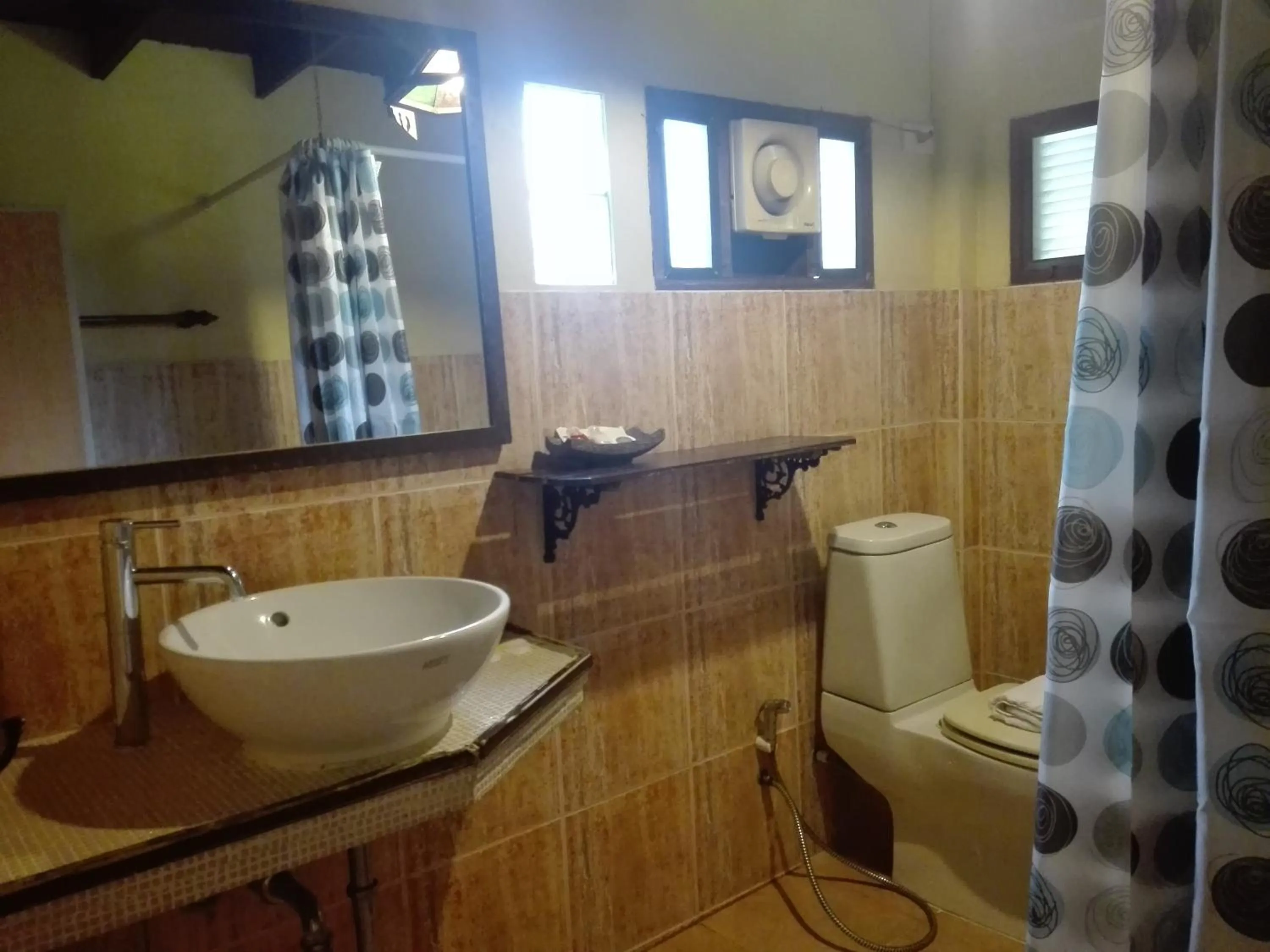 Luang Chumni Village