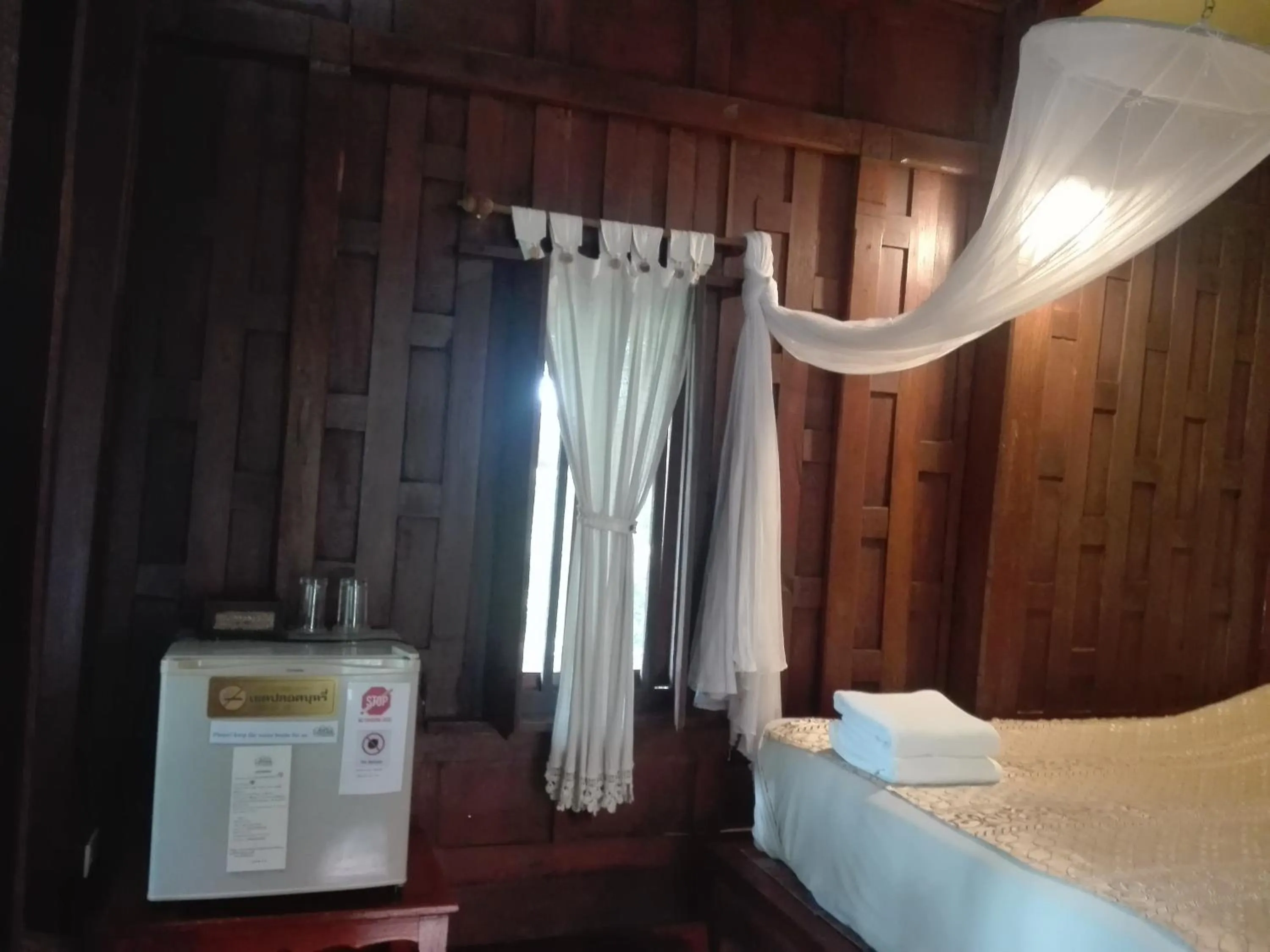 Bedroom, Bed in Luang Chumni Village