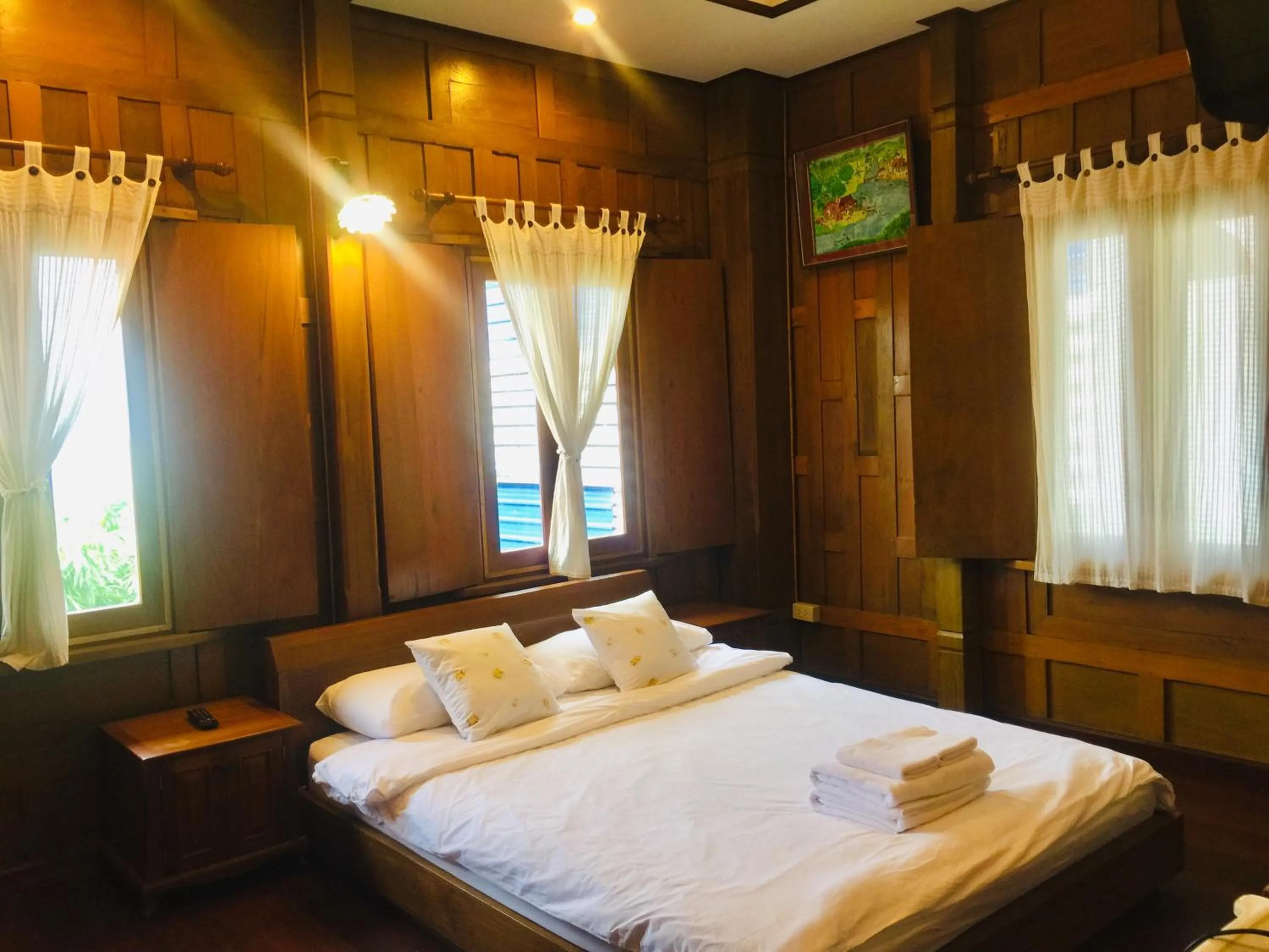 Bedroom, Bed in Luang Chumni Village
