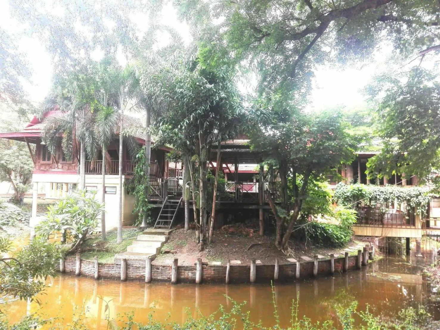Luang Chumni Village