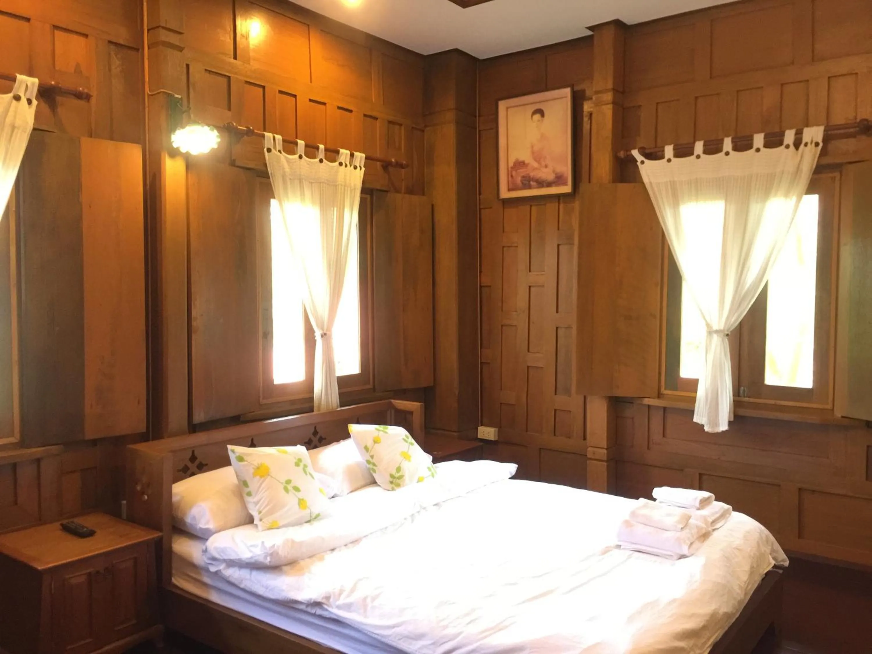 Bed in Luang Chumni Village