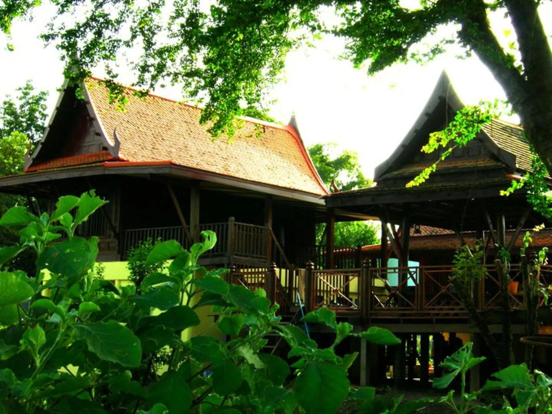 Luang Chumni Village