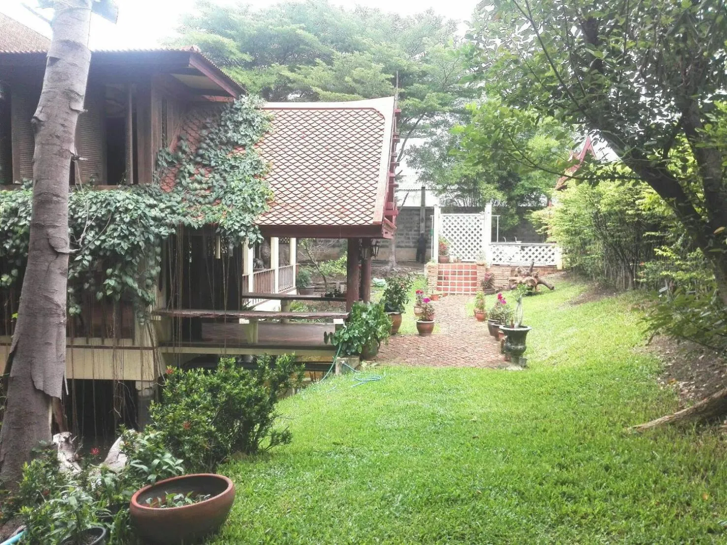 Luang Chumni Village