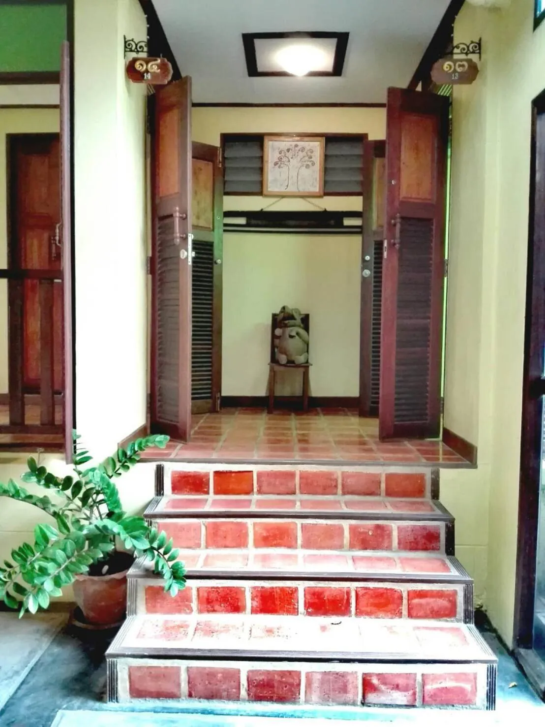 Facade/entrance in Luang Chumni Village