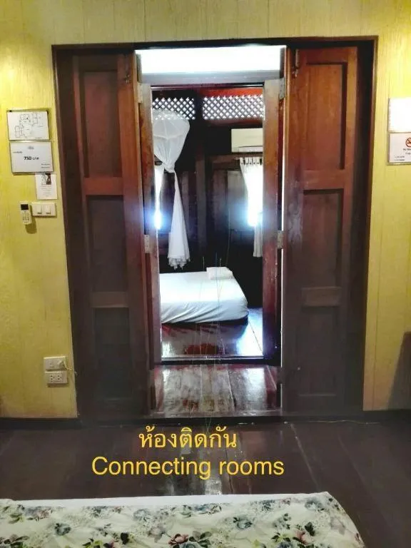 Bedroom, Bed in Luang Chumni Village