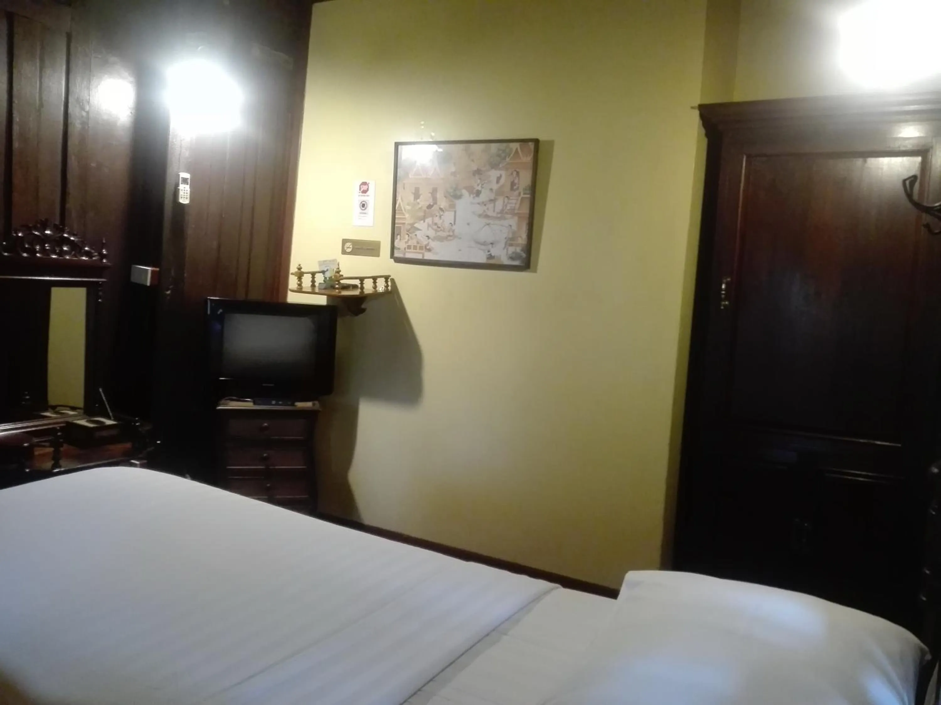 Bed in Luang Chumni Village