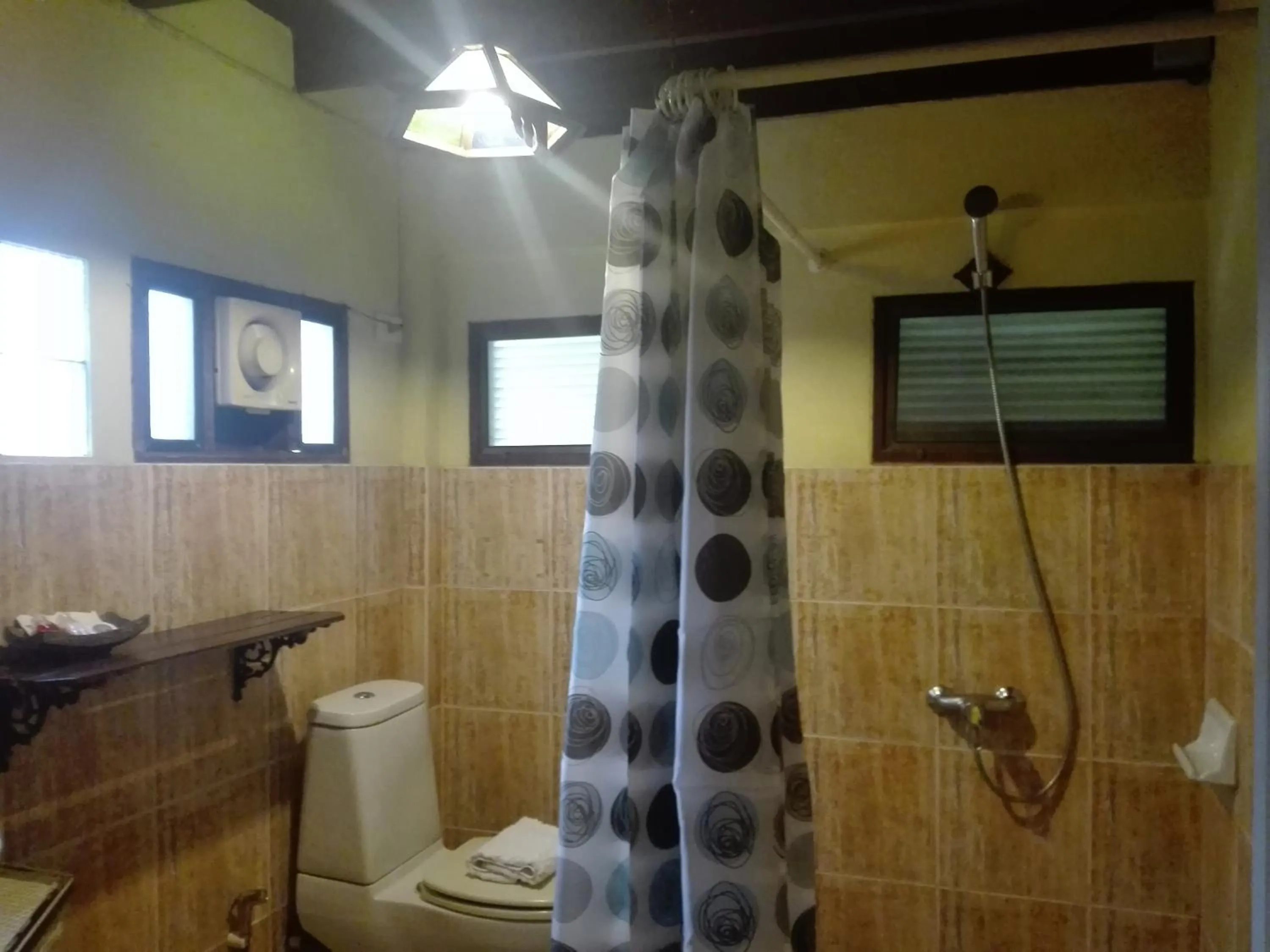 Luang Chumni Village