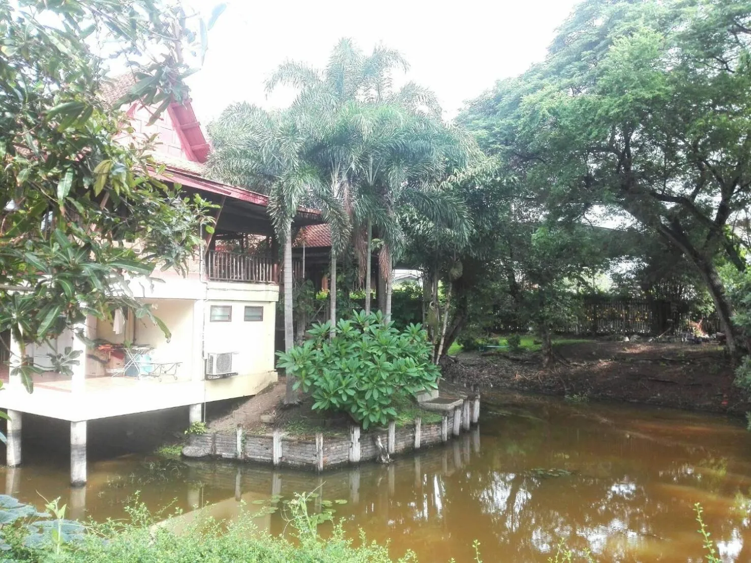 Luang Chumni Village