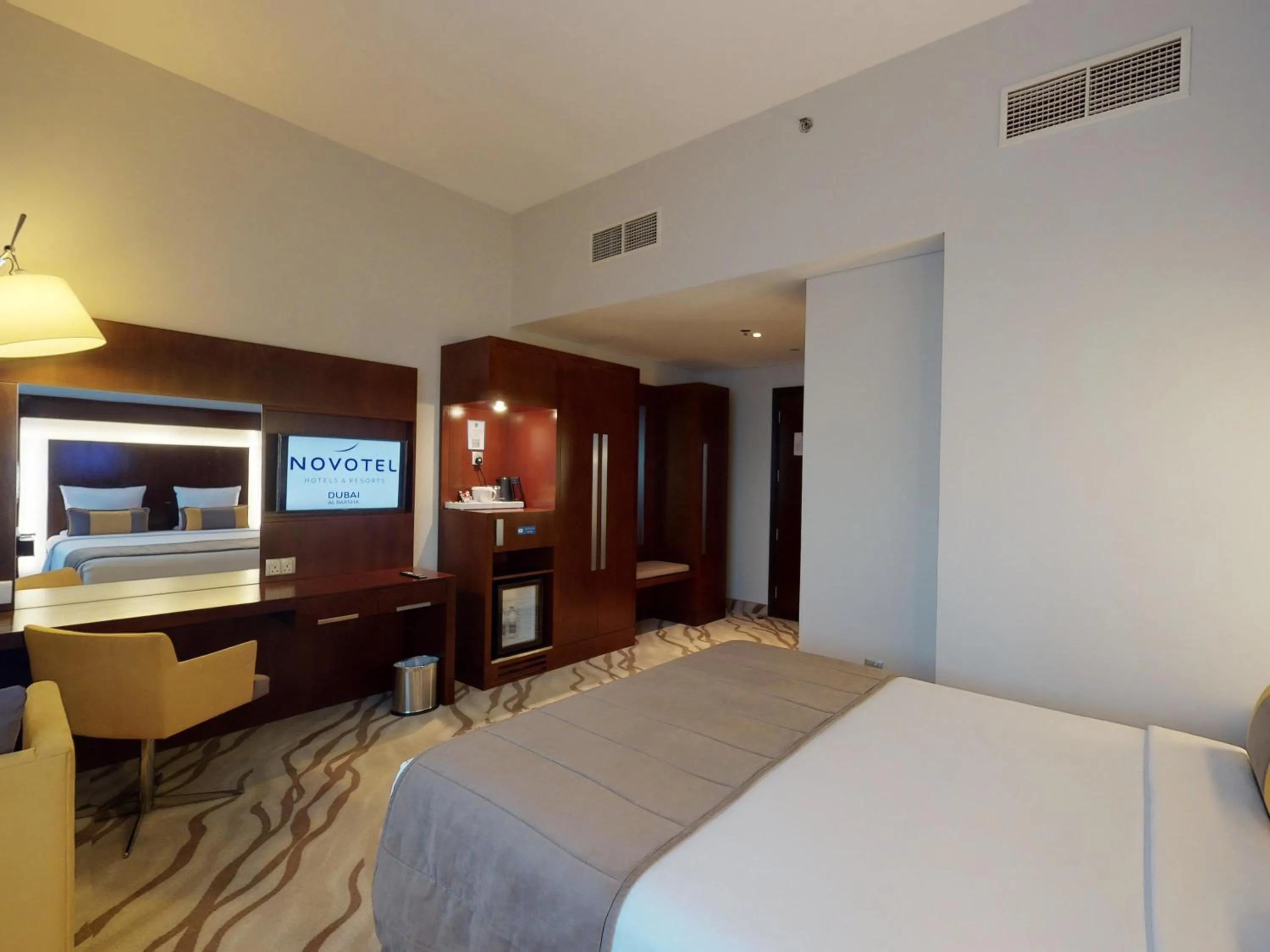 Bedroom, Bed in Novotel Dubai Al Barsha