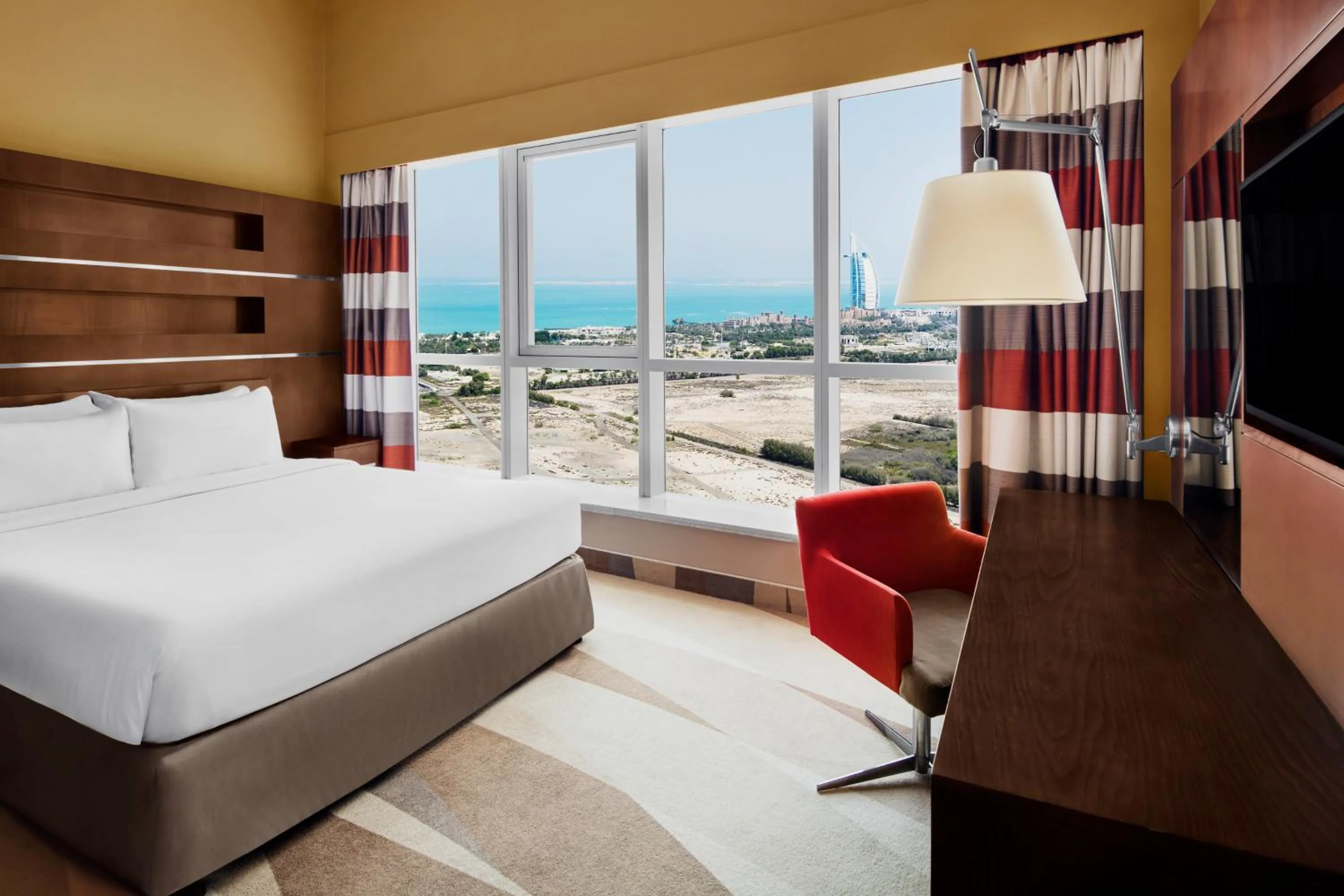 Bed in Novotel Dubai Al Barsha