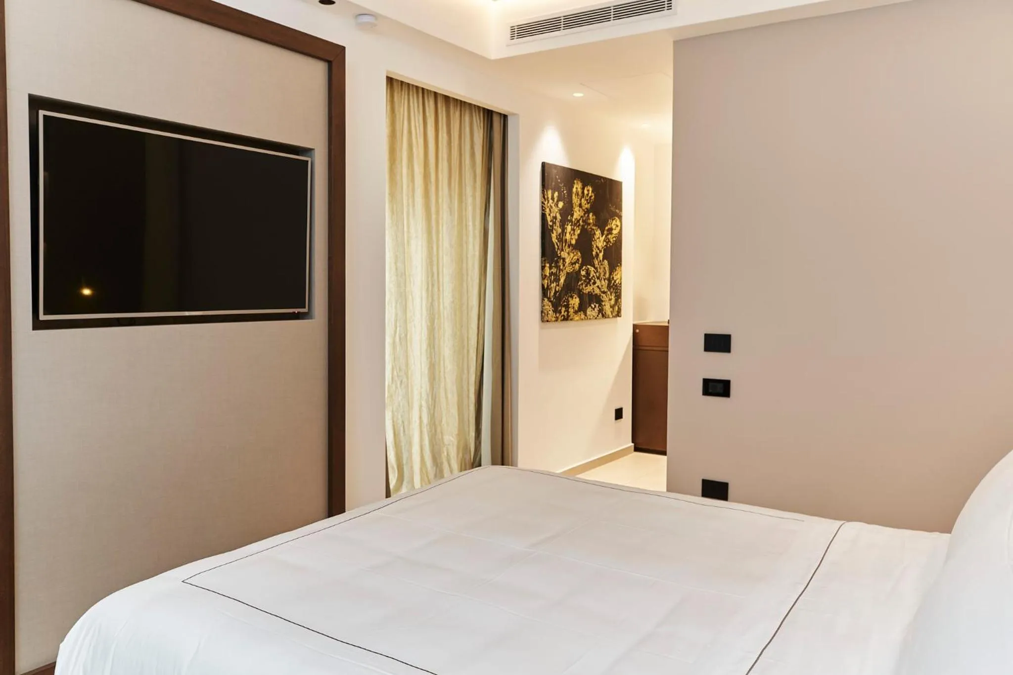 Bedroom, Bed in Palazzo Salomone