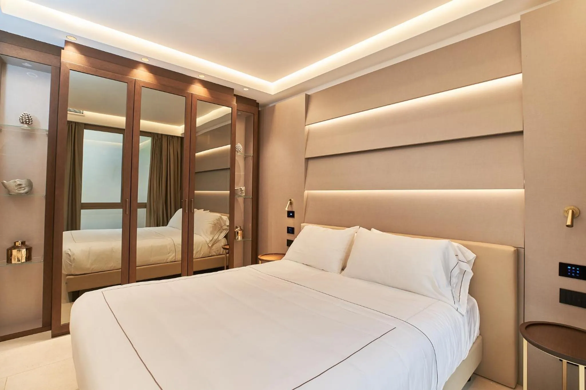 Bedroom, Bed in Palazzo Salomone