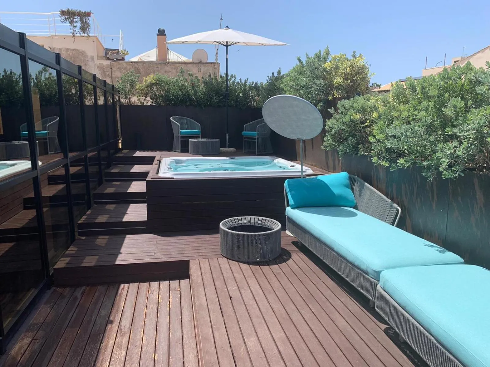 Hot Tub in Palazzo Salomone