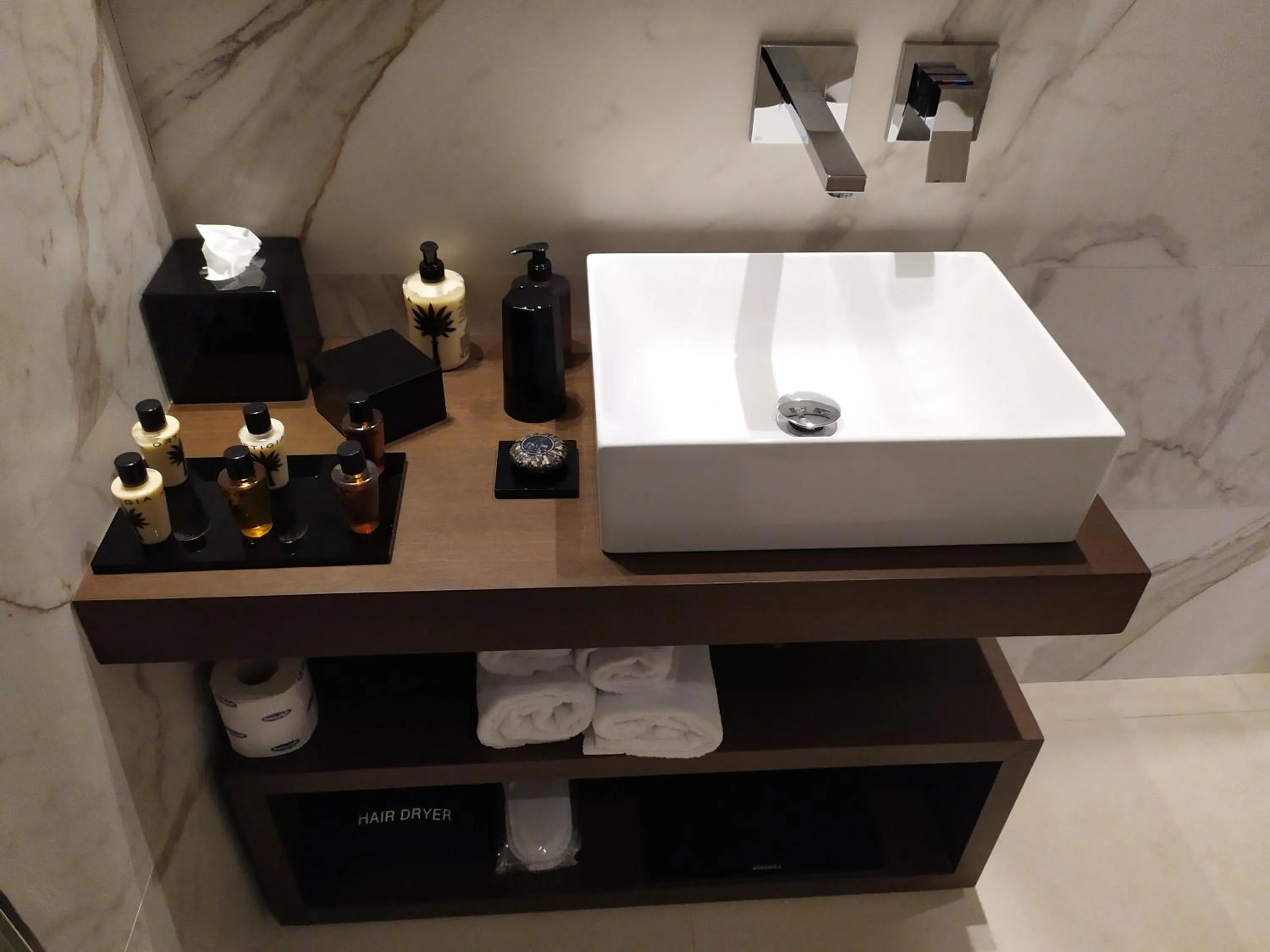 Bathroom in Palazzo Salomone