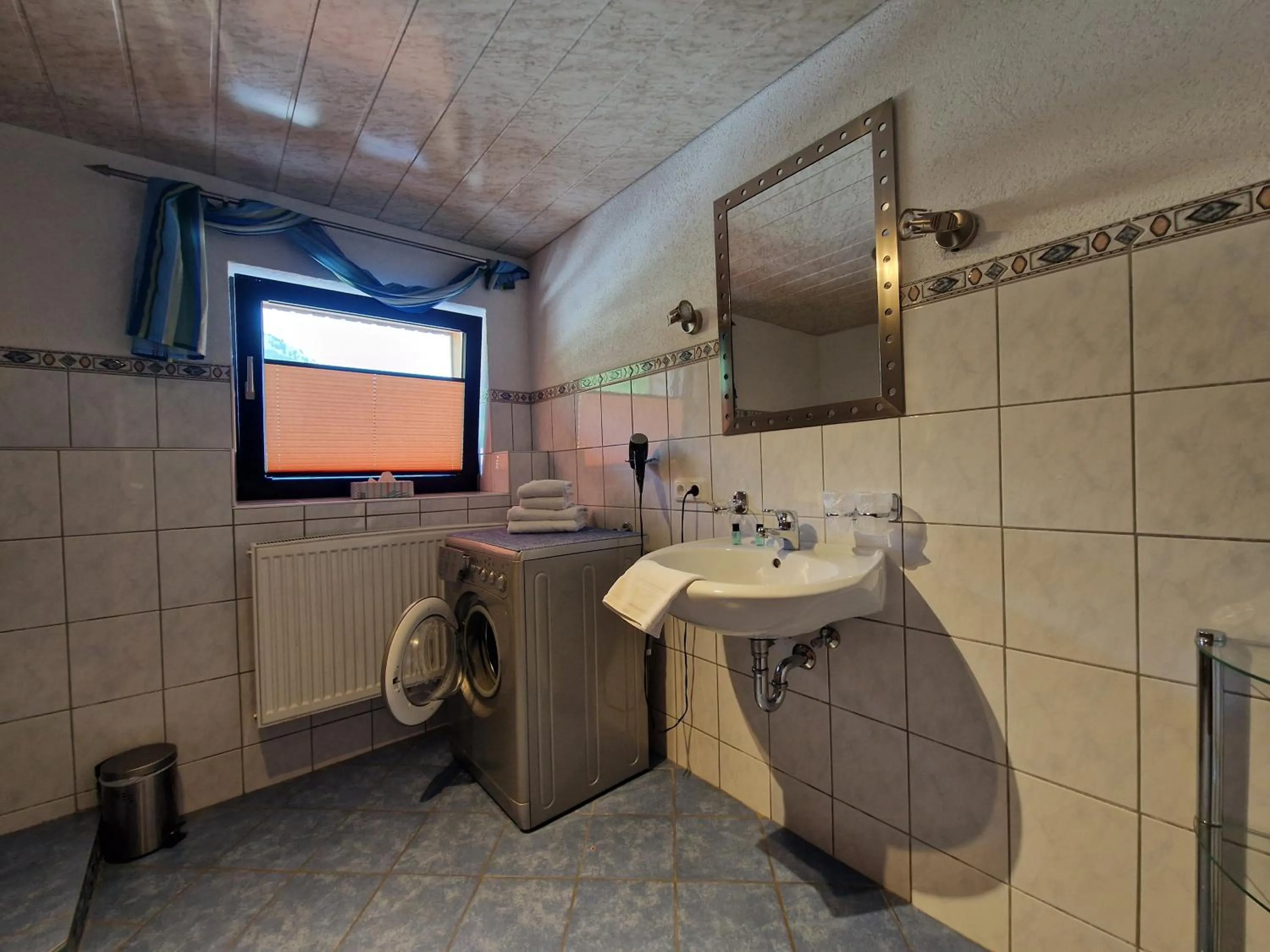 Bathroom in Pension Alpenblick