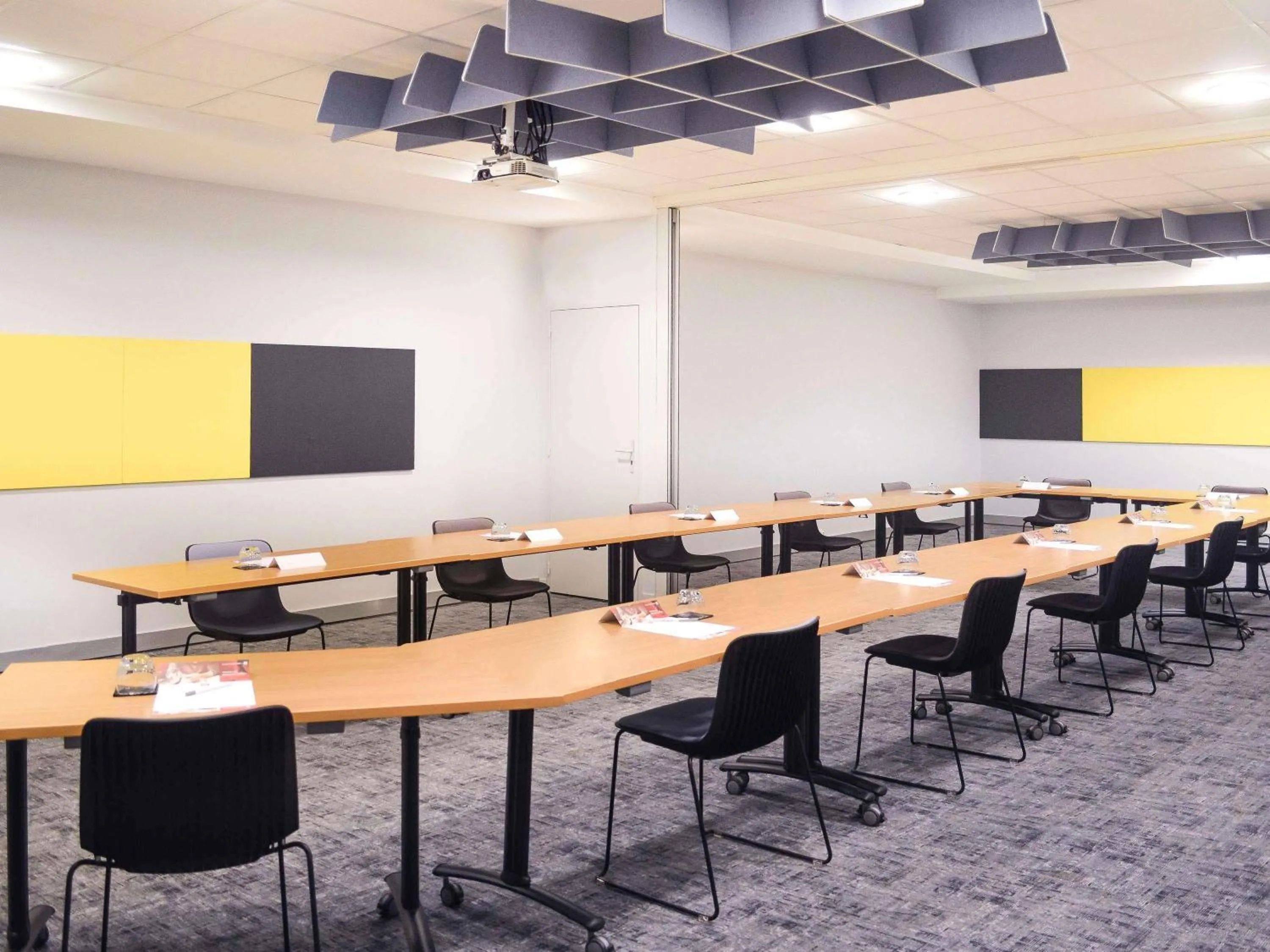 Meeting/conference room in Ibis Paris Tour Eiffel Cambronne 15ème