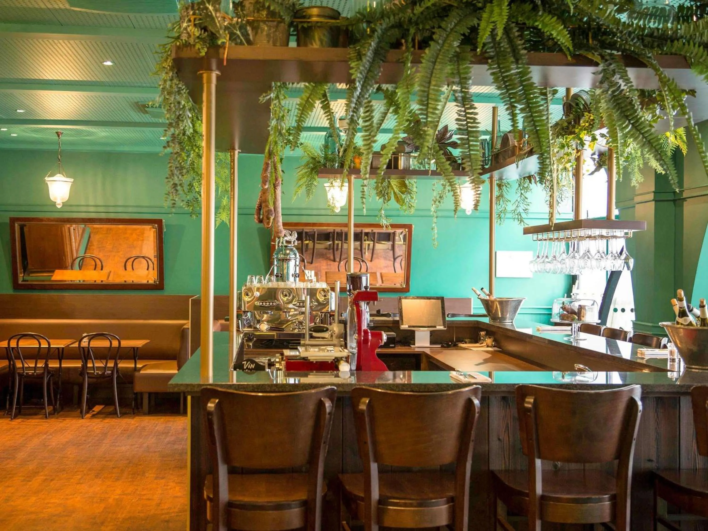 Lounge or bar in Ibis Paris Tour Eiffel Cambronne 15ème