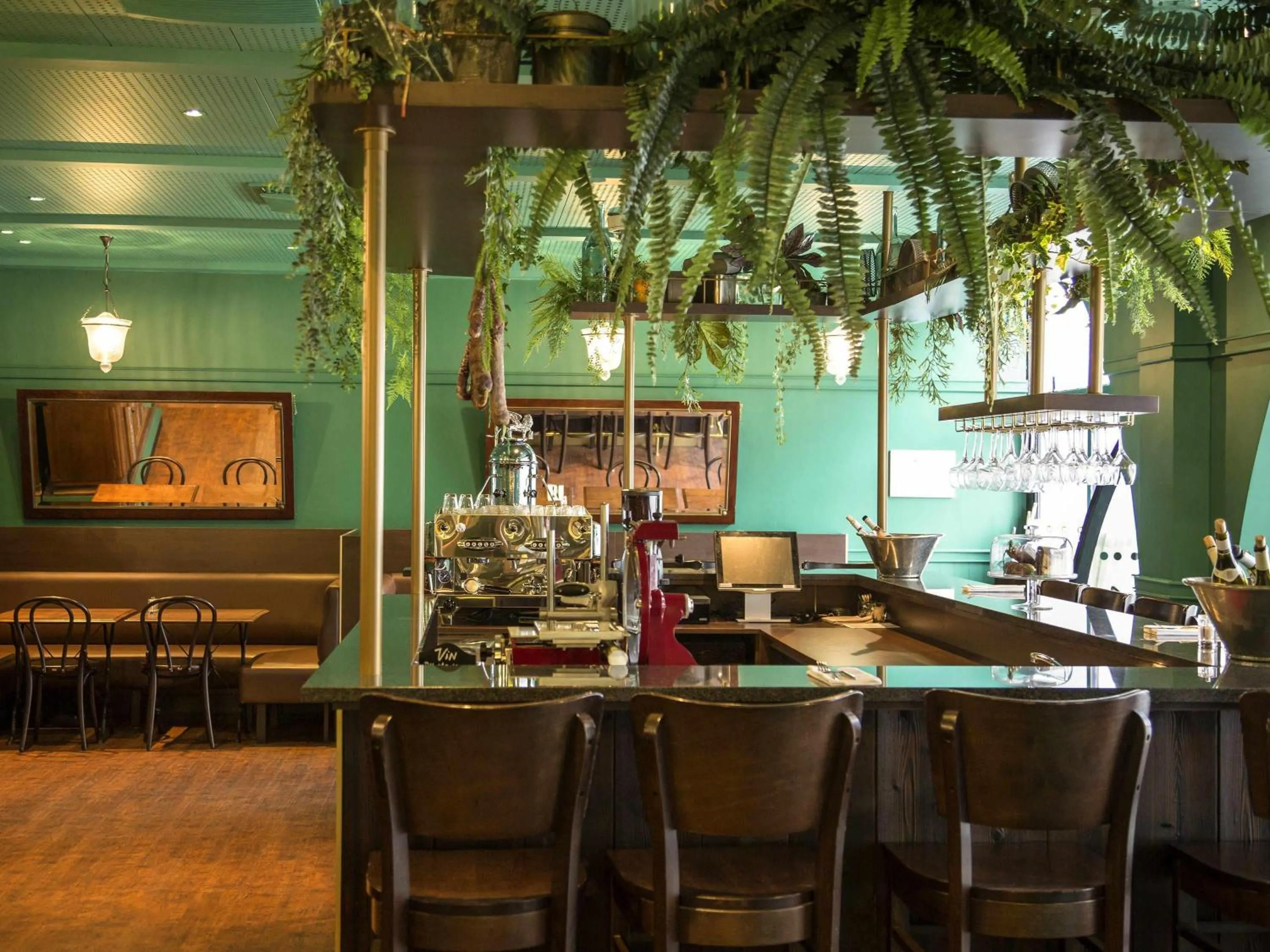 Lounge or bar in Ibis Paris Tour Eiffel Cambronne 15ème