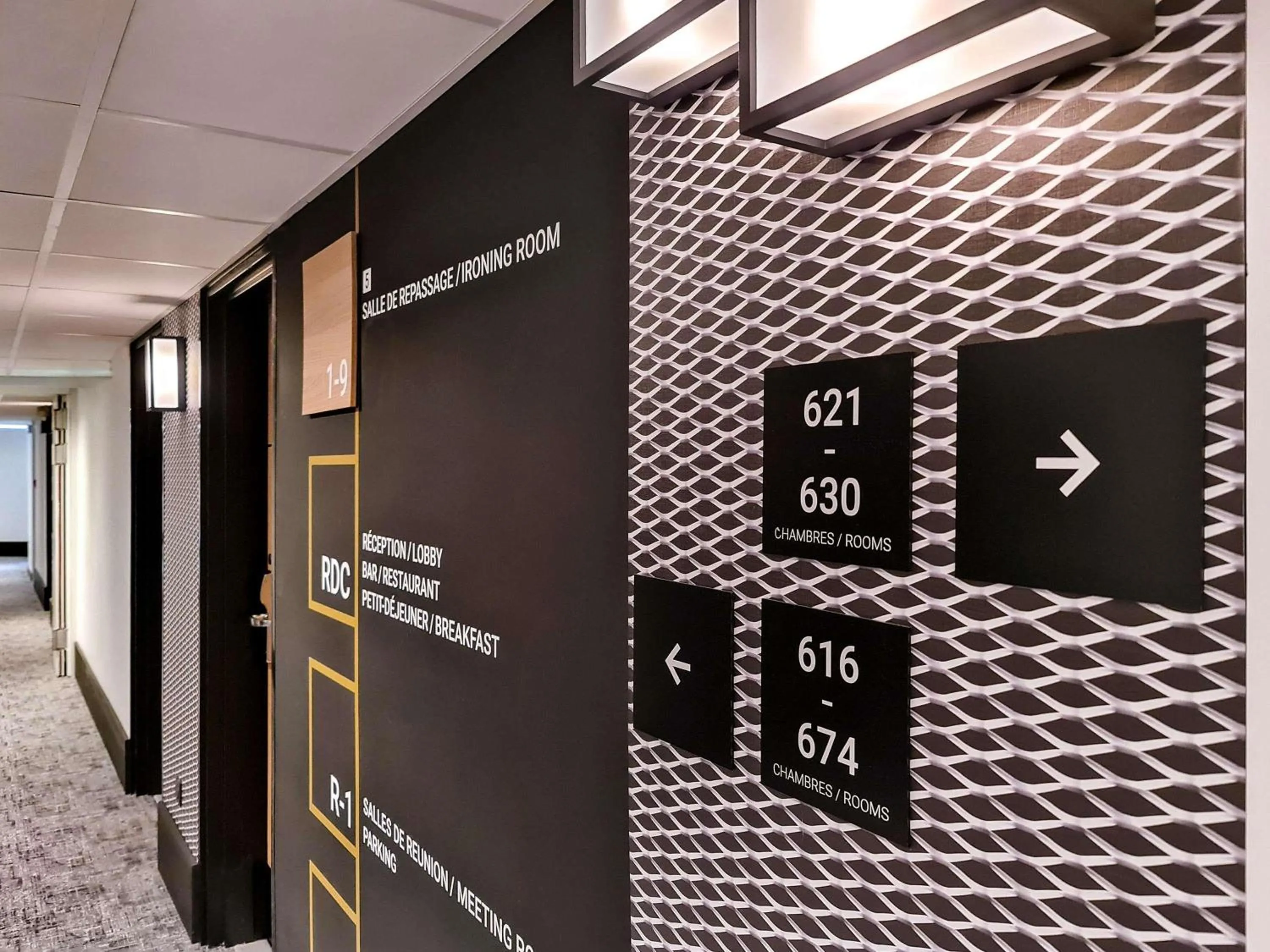 Bedroom in Ibis Paris Tour Eiffel Cambronne 15ème