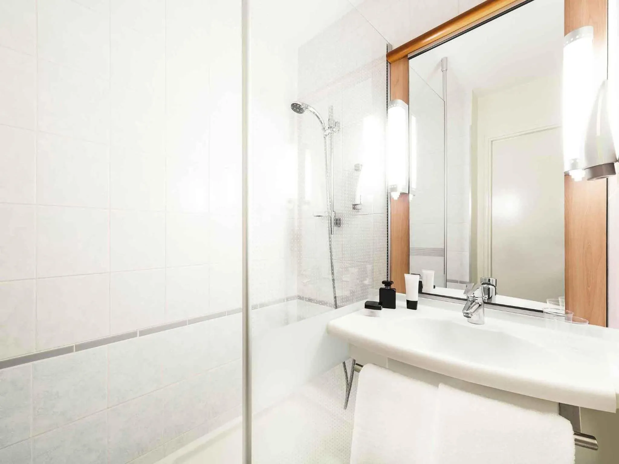 Bedroom in ibis Châtellerault