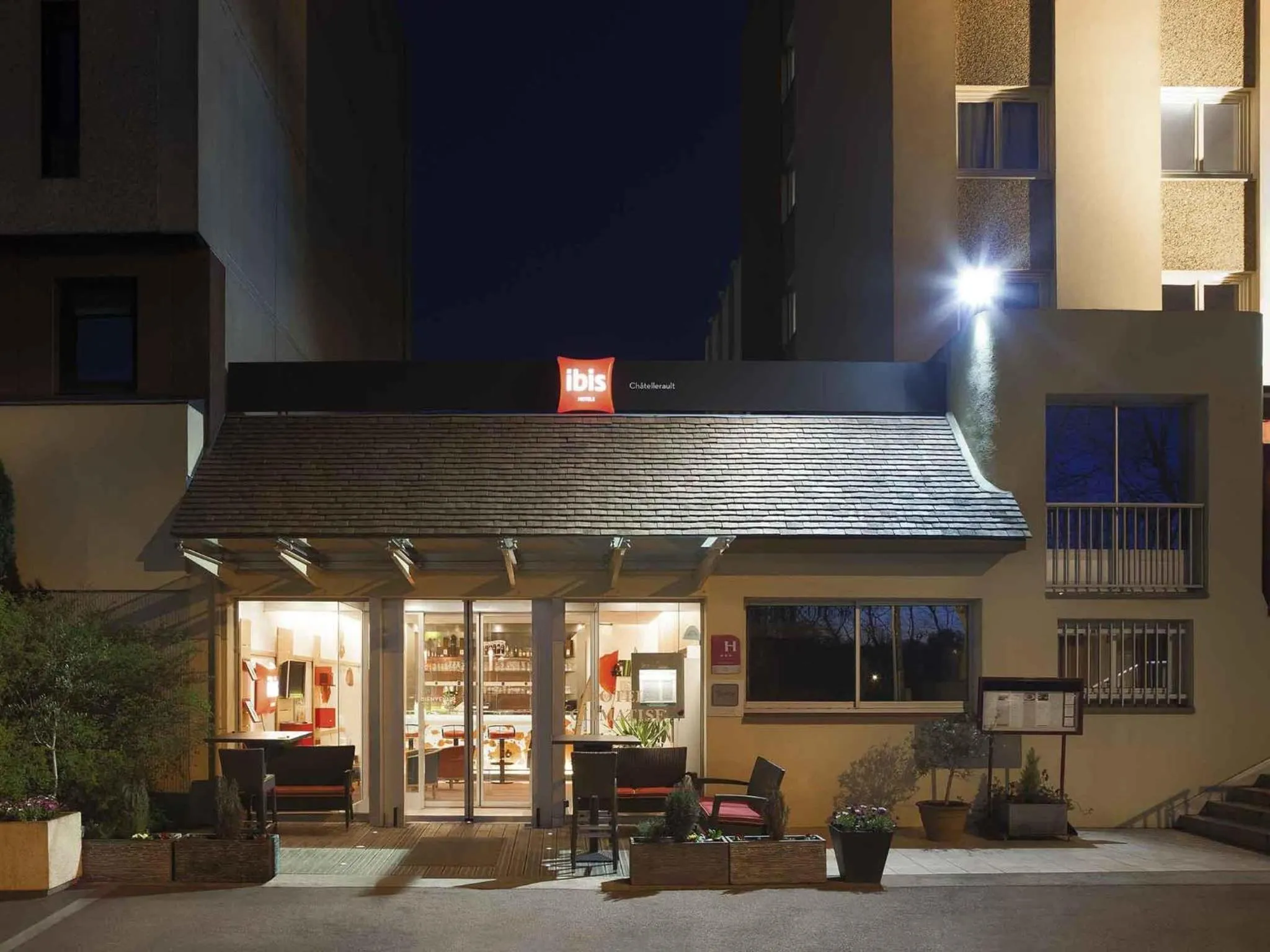 Property building in ibis Châtellerault