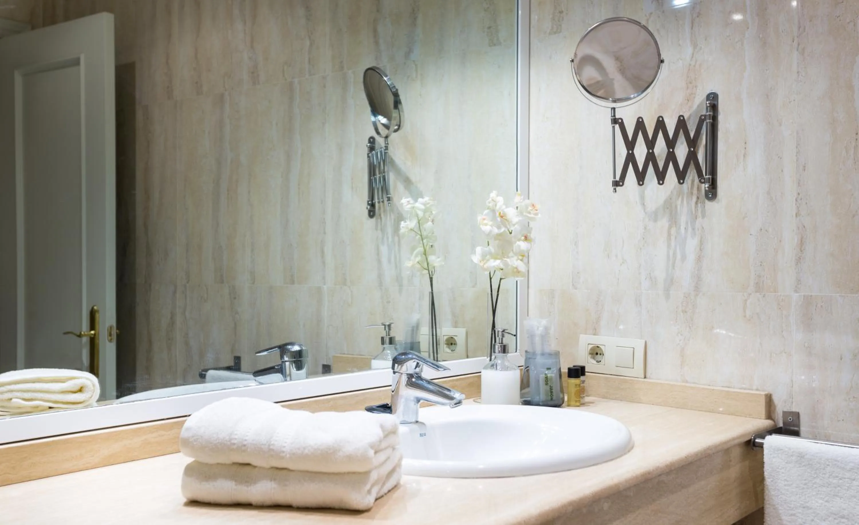 Bathroom in CSE Apartamentos Altamira